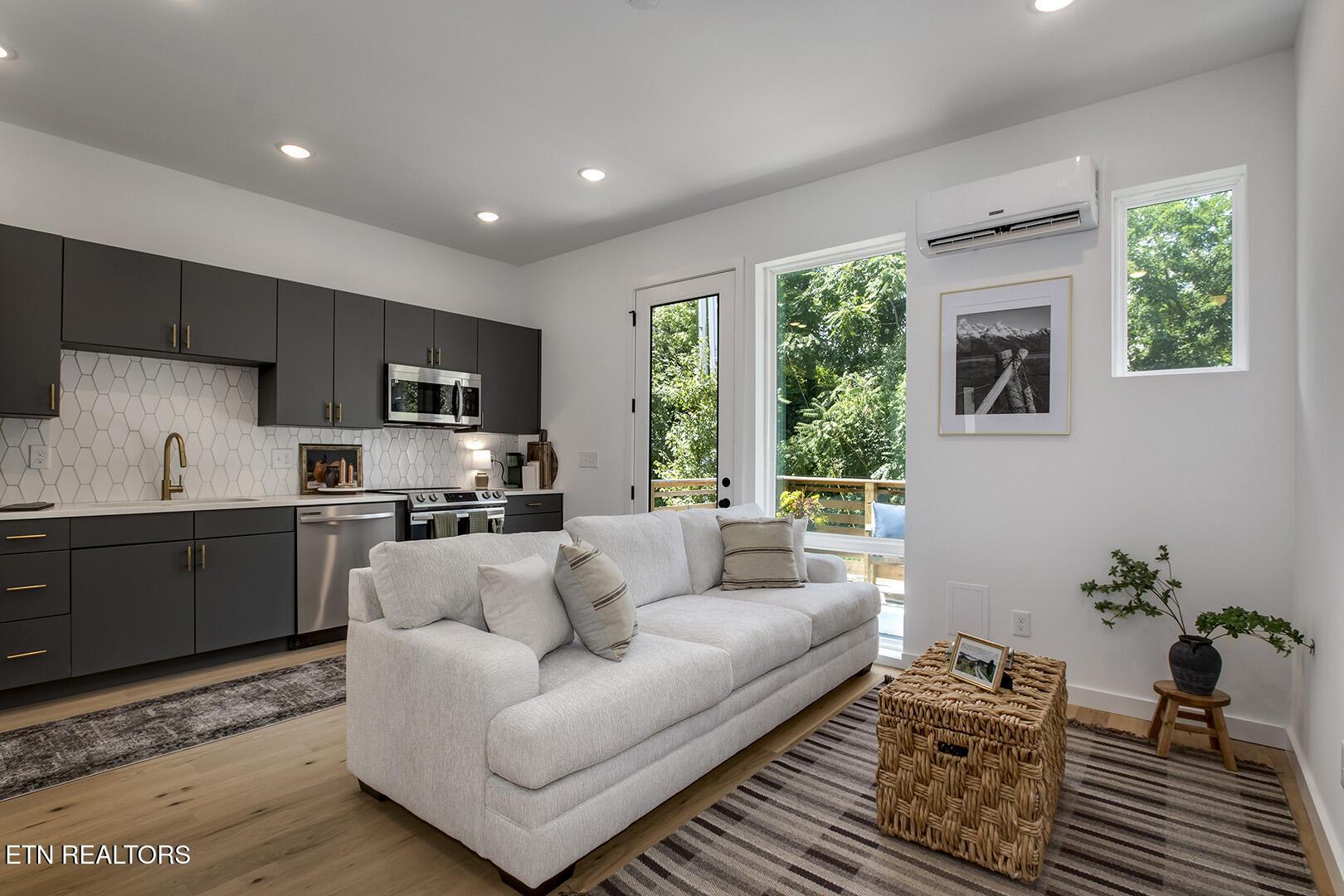 316 W Blount Ave, Knoxville, TN - Fort Loudoun and Tellico Lake Real Estate - Image# 14