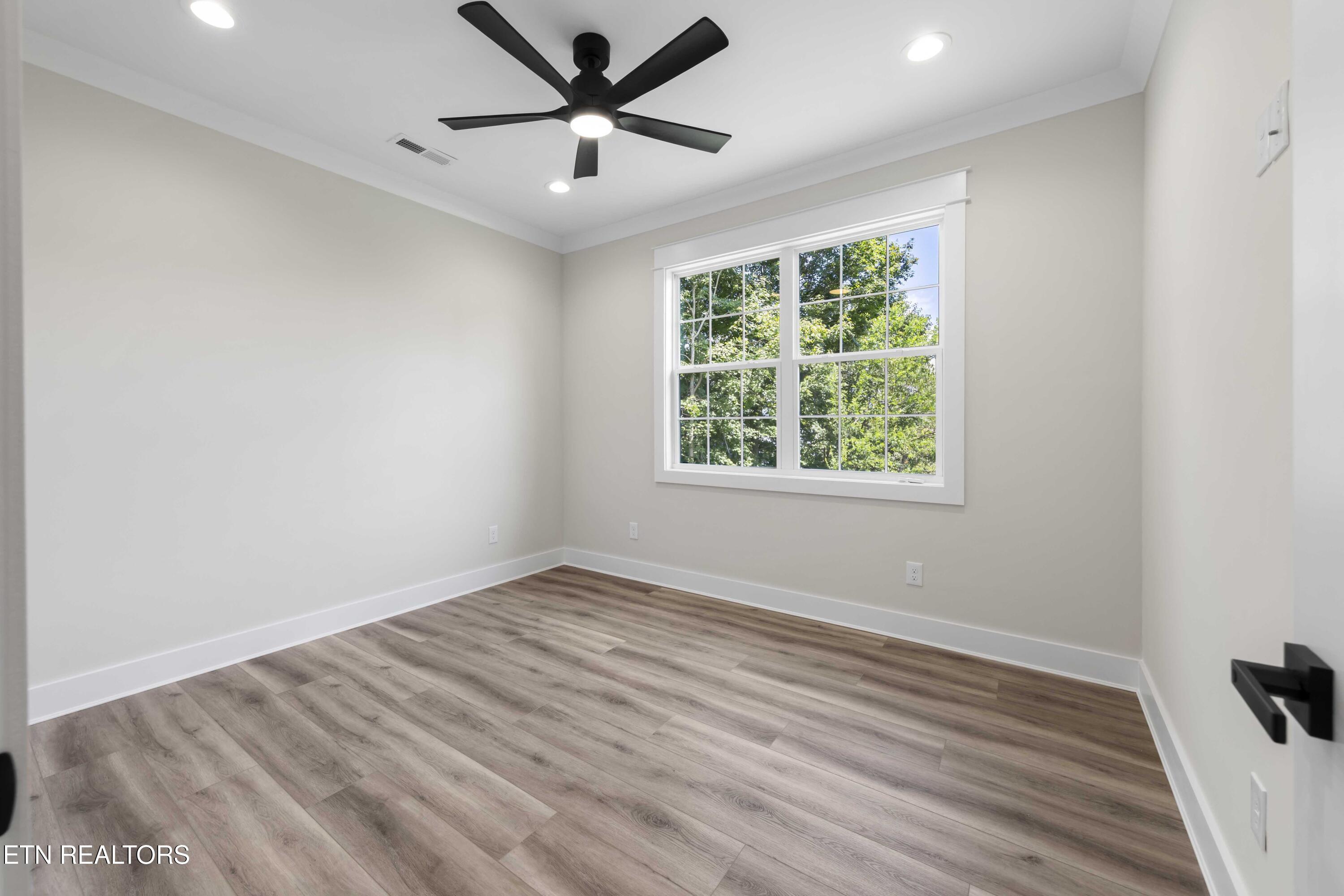 407 Kiyuga Circle, Loudon, TN - Fort Loudoun and Tellico Lake Real Estate - Image# 32
