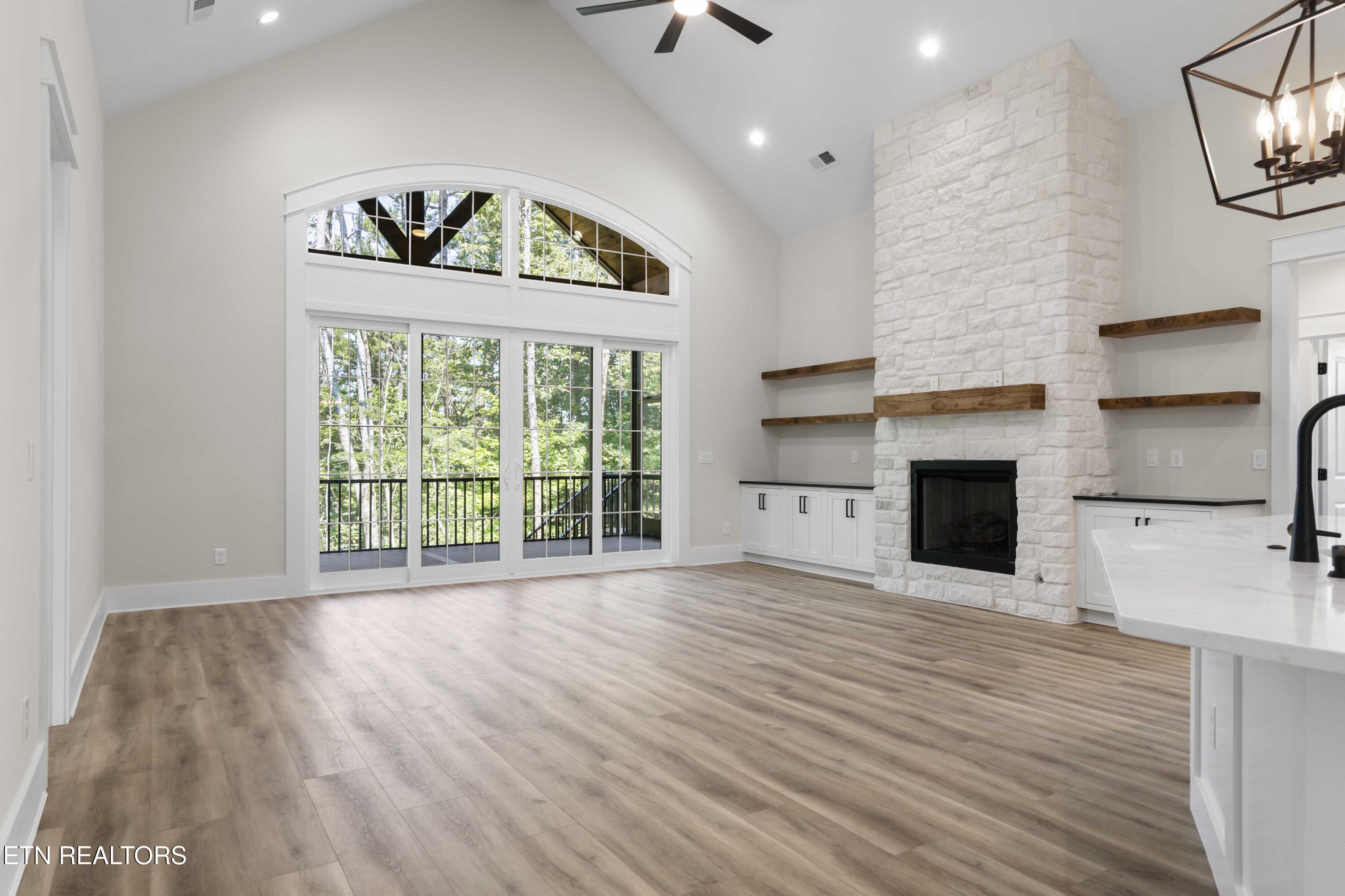 407 Kiyuga Circle, Loudon, TN - Fort Loudoun and Tellico Lake Real Estate - Image# 9