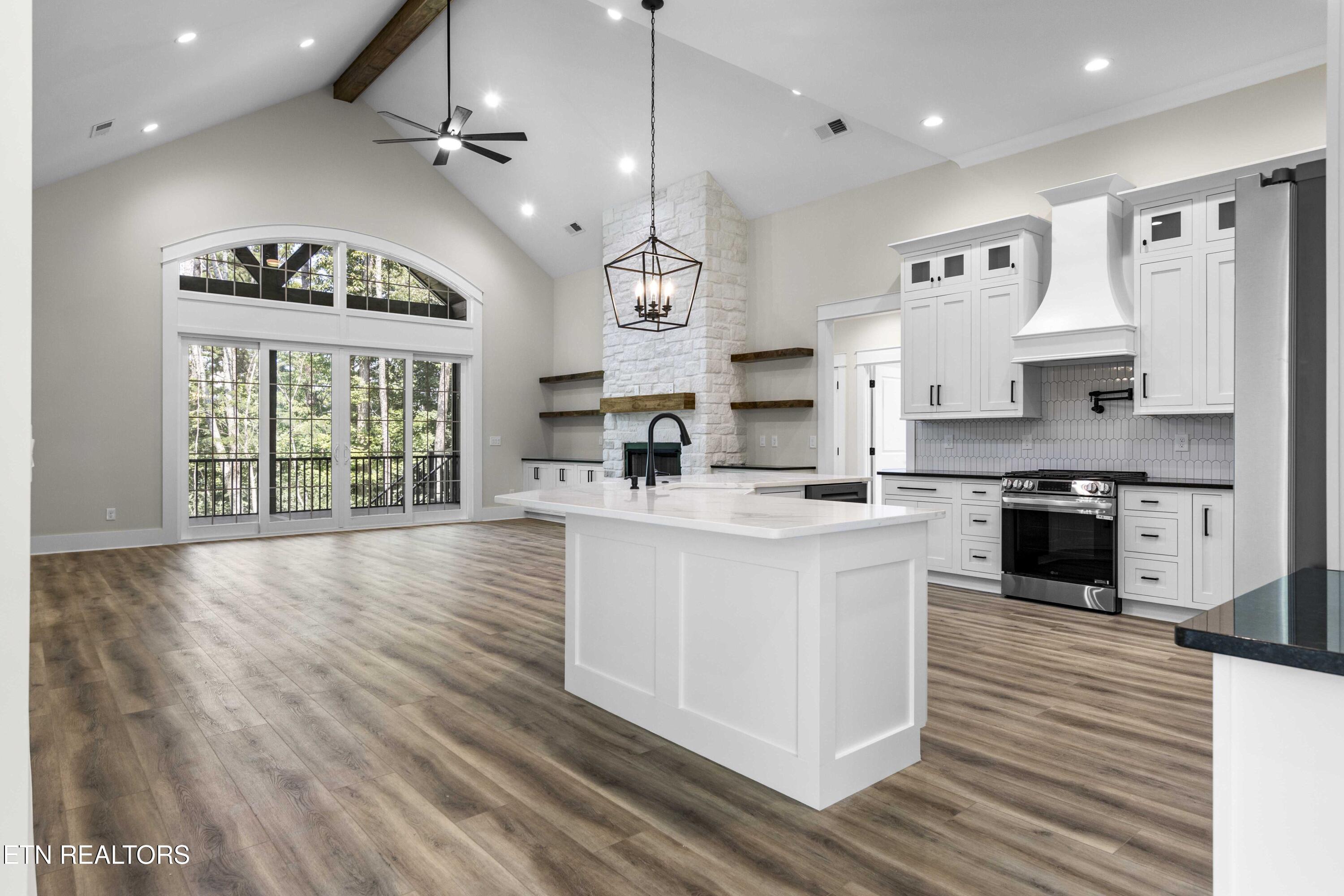 407 Kiyuga Circle, Loudon, TN - Fort Loudoun and Tellico Lake Real Estate - Image# 10