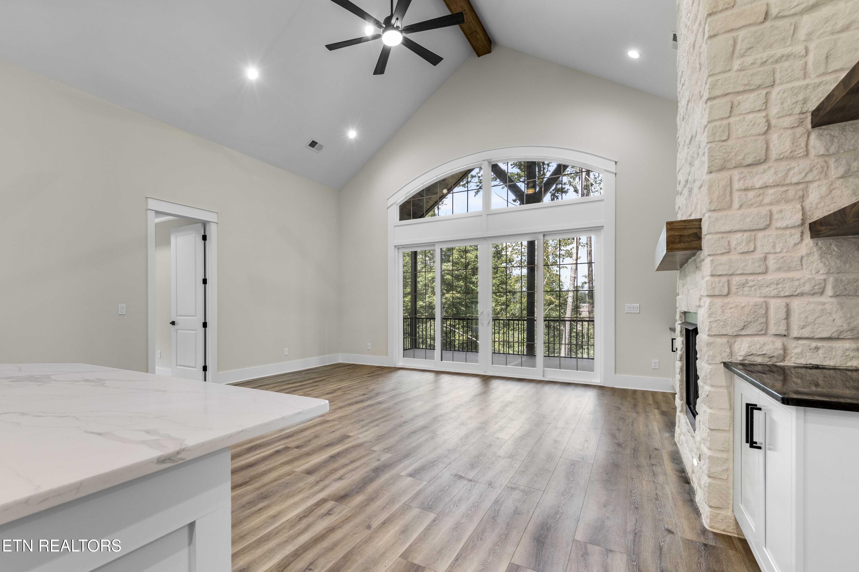 407 Kiyuga Circle, Loudon, TN - Fort Loudoun and Tellico Lake Real Estate - Image# 12