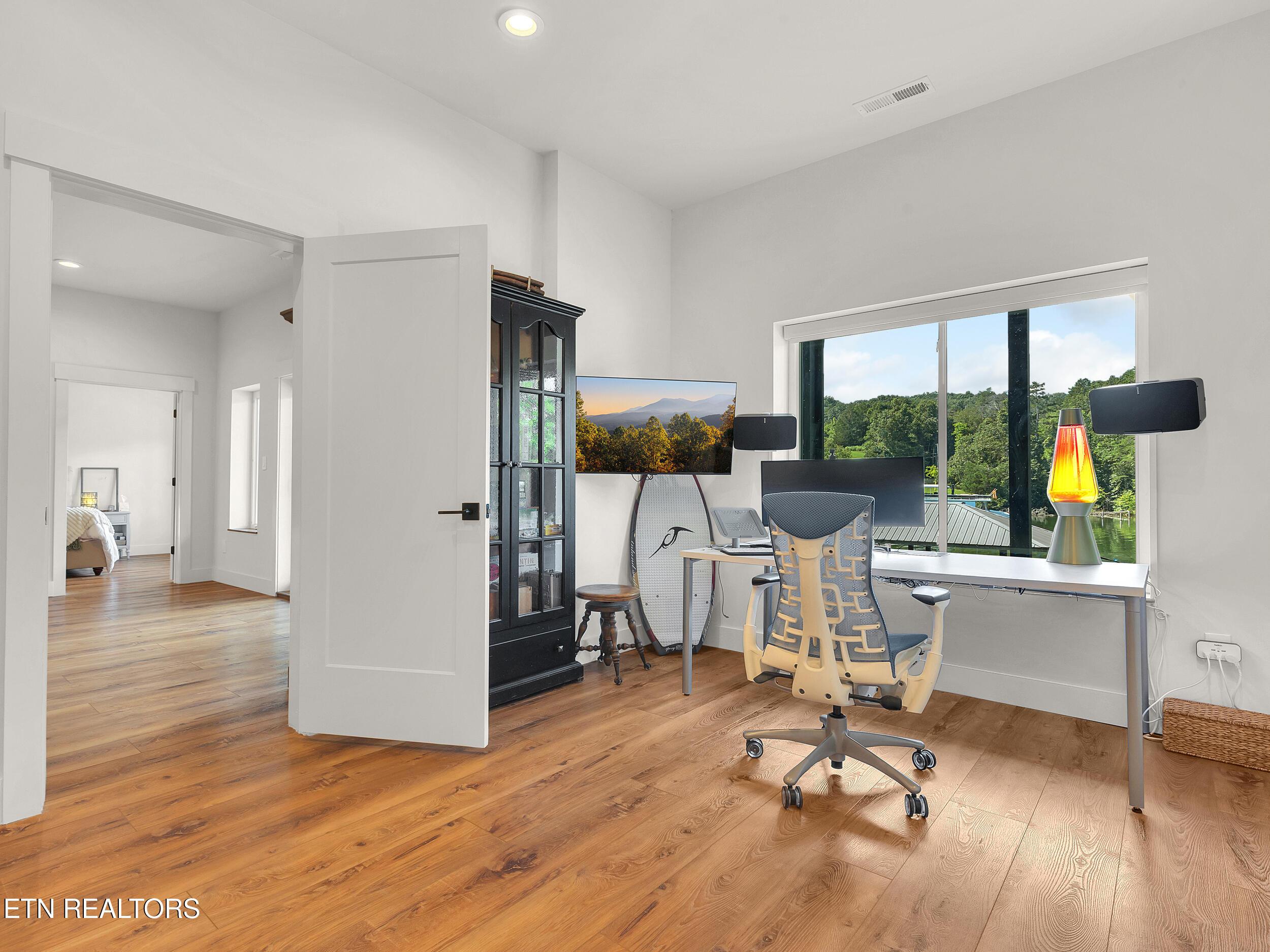 Fort Loudoun and Tellico Lake Real Estate - Image# 38