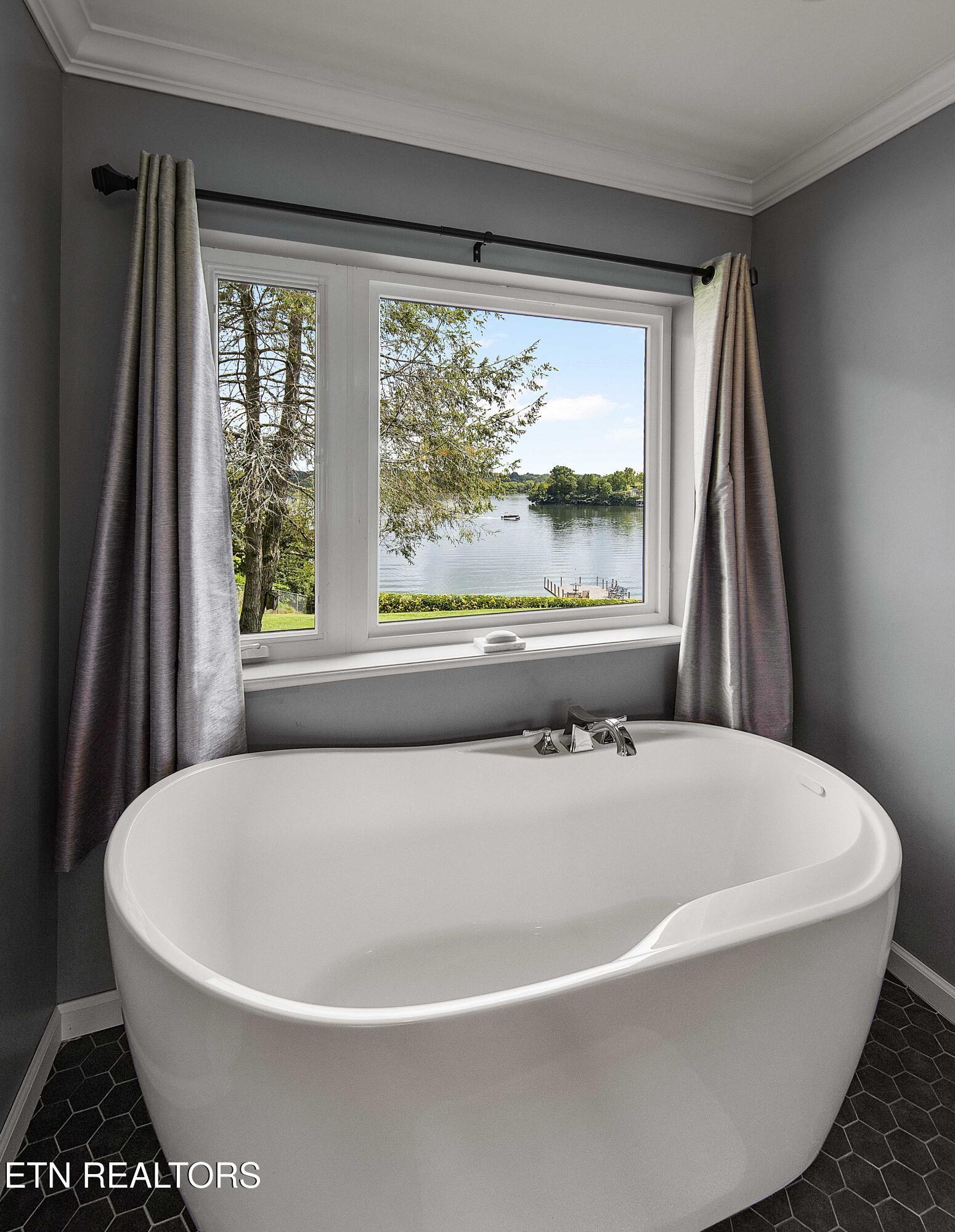 4237 Smoot Lane, Louisville, TN - Fort Loudoun and Tellico Lake Real Estate - Image# 21