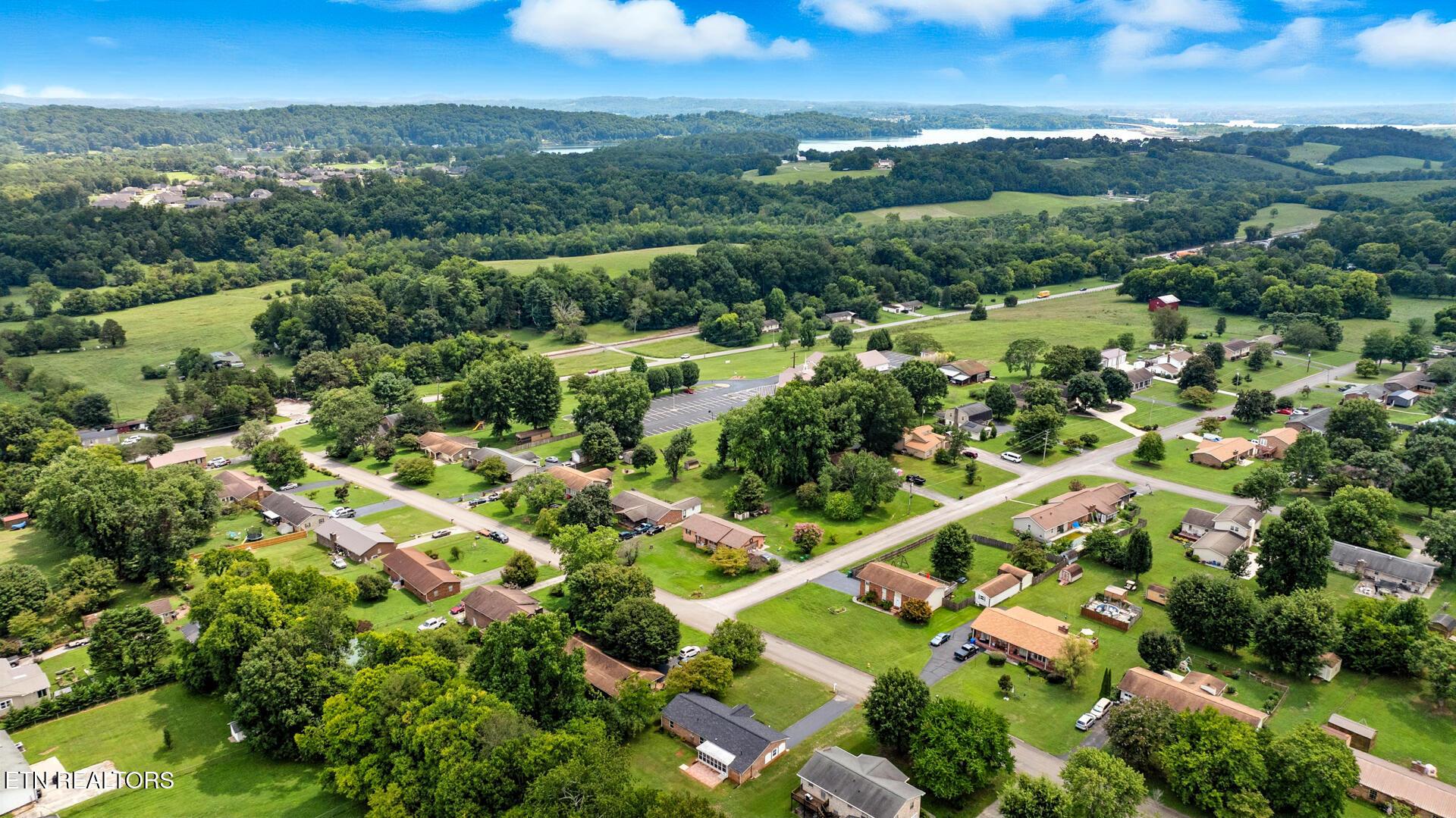750 Foster Dr, Lenoir City, TN - Fort Loudoun and Tellico Lake Real Estate - Image# 41