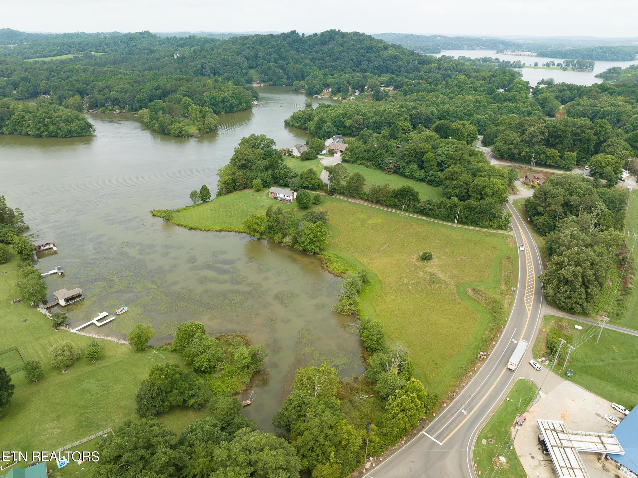 3021 Louisville Rd, Louisville, TN - Fort Loudoun and Tellico Lake Real Estate - Image# 1