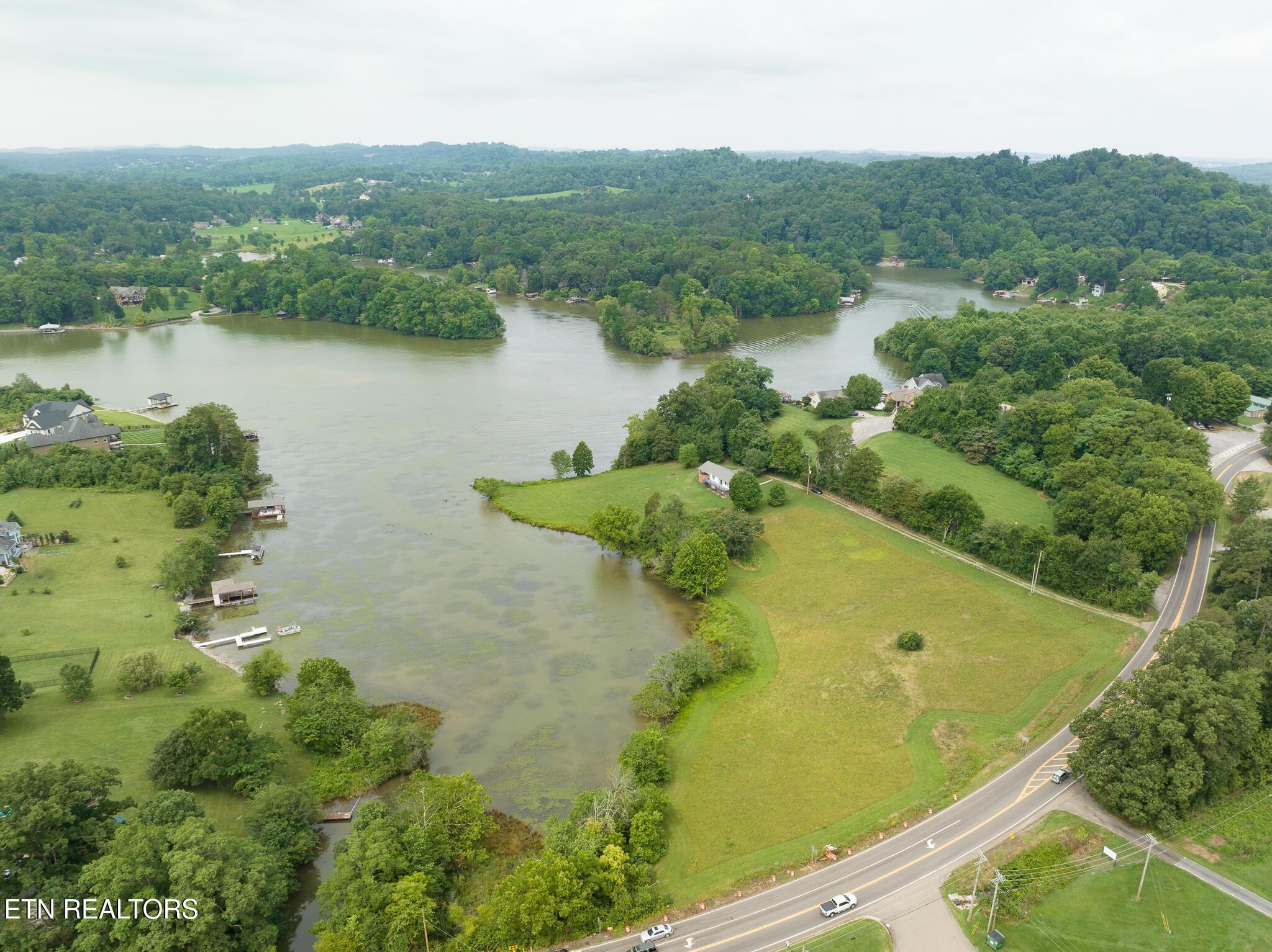 3021 Louisville Rd, Louisville, TN - Fort Loudoun and Tellico Lake Real Estate - Image# 2