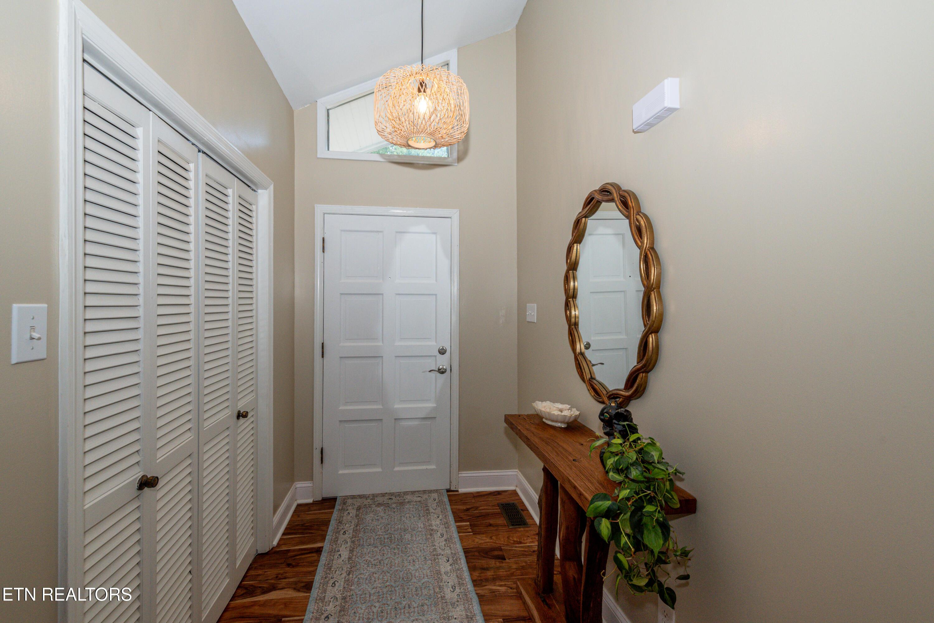 4225 W Lakeview Circle, Louisville, TN - Fort Loudoun and Tellico Lake Real Estate - Image# 11