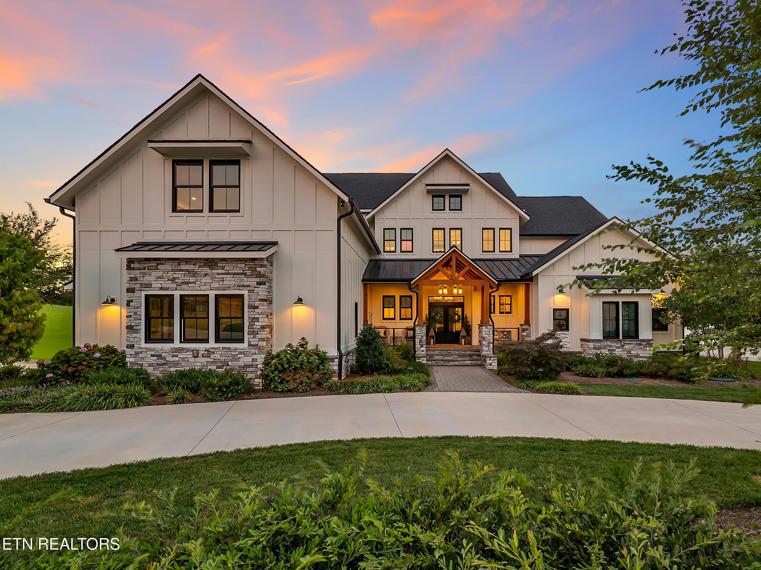 313 Spoondrift Court, Louisville, TN - Fort Loudoun and Tellico Lake Real Estate - Image# 1