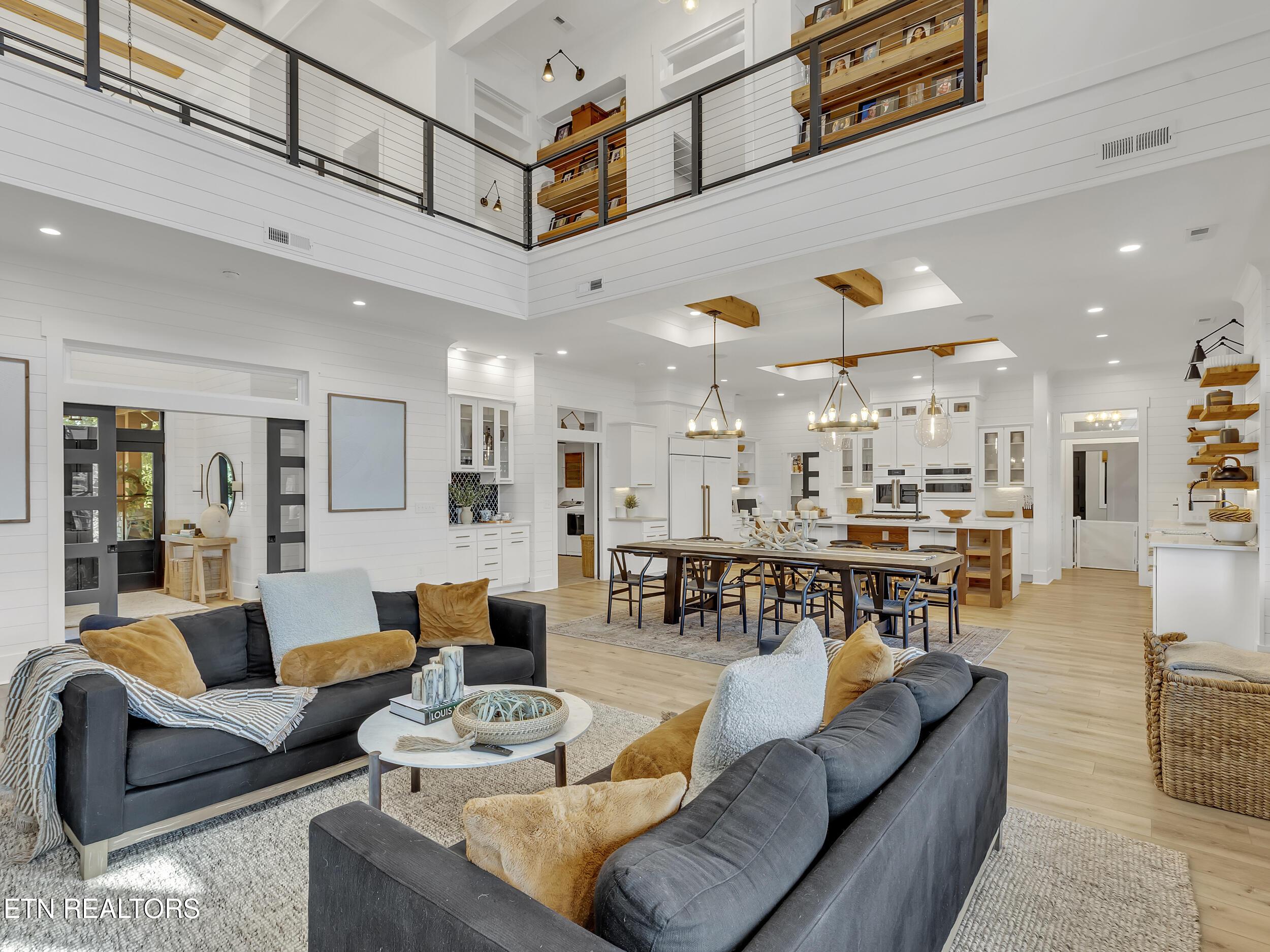 313 Spoondrift Court, Louisville, TN - Fort Loudoun and Tellico Lake Real Estate - Image# 16
