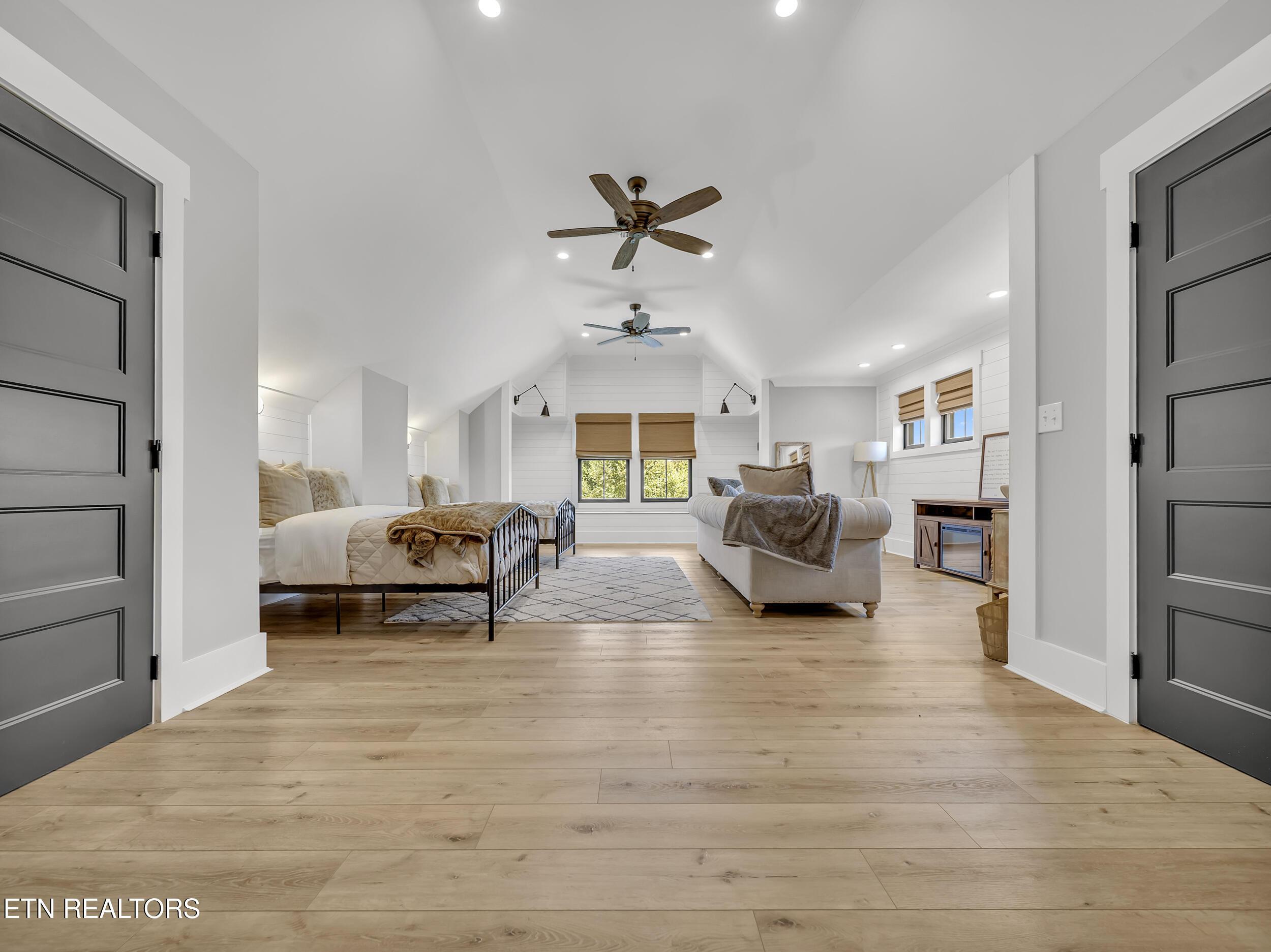 313 Spoondrift Court, Louisville, TN - Fort Loudoun and Tellico Lake Real Estate - Image# 43