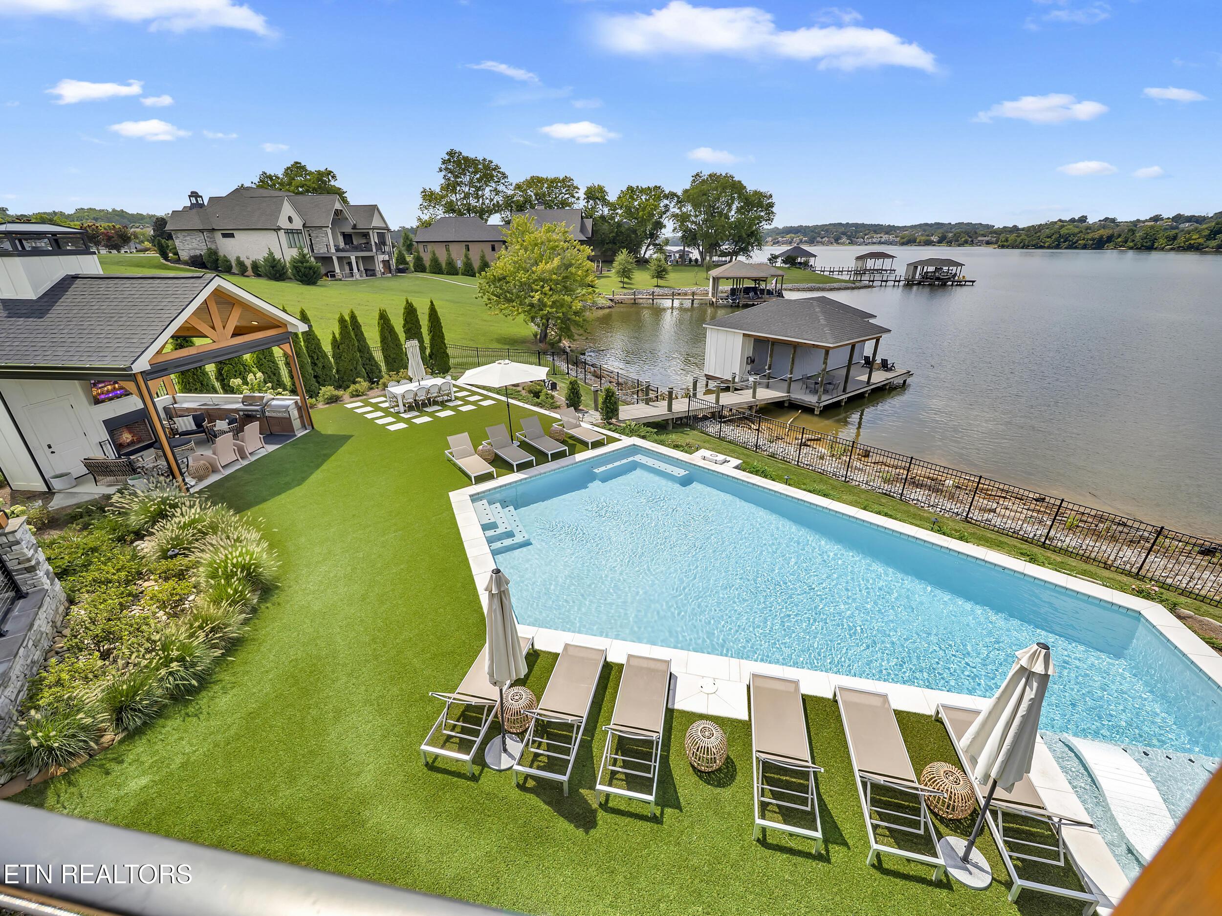 313 Spoondrift Court, Louisville, TN - Fort Loudoun and Tellico Lake Real Estate - Image# 52