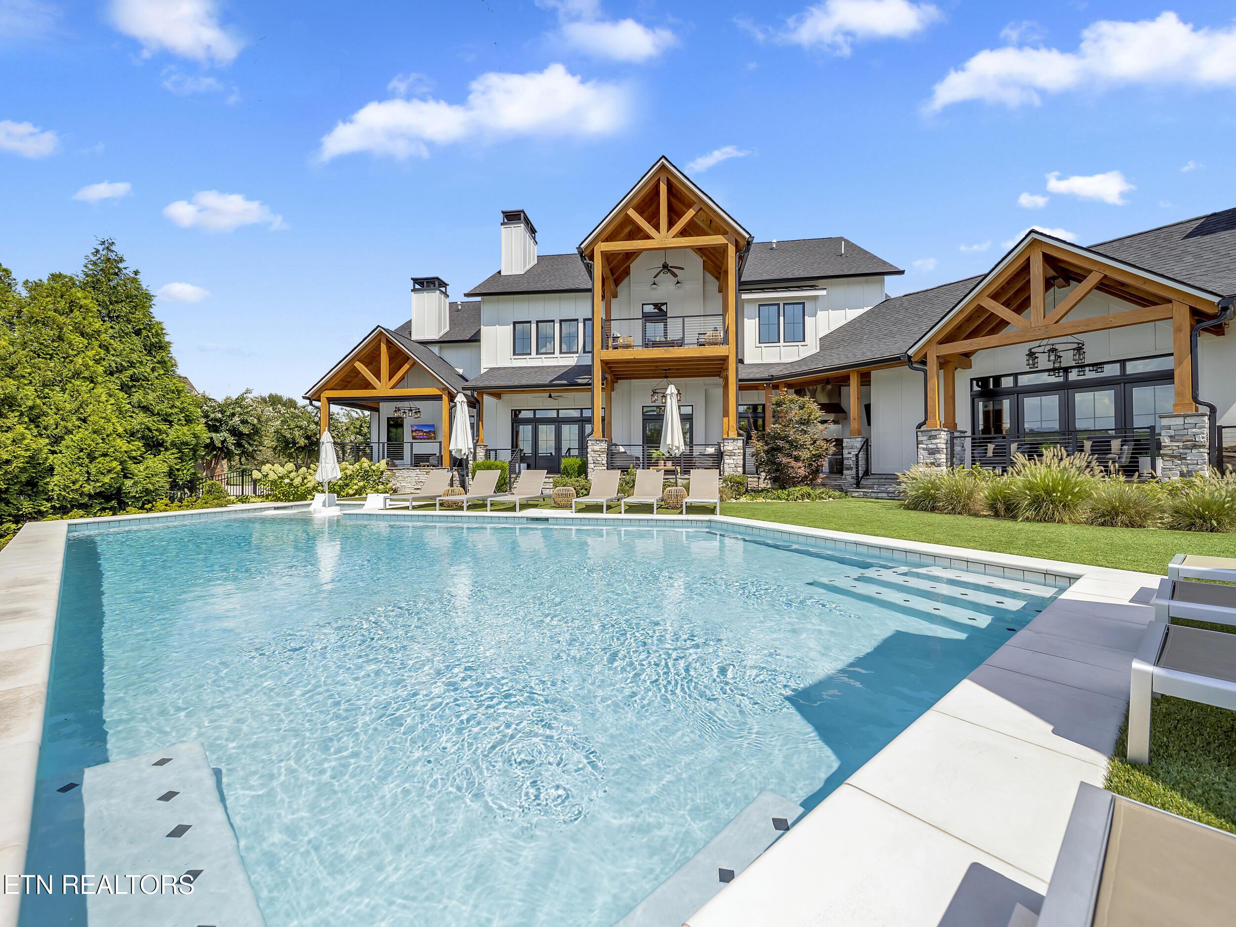 313 Spoondrift Court, Louisville, TN - Fort Loudoun and Tellico Lake Real Estate - Image# 54