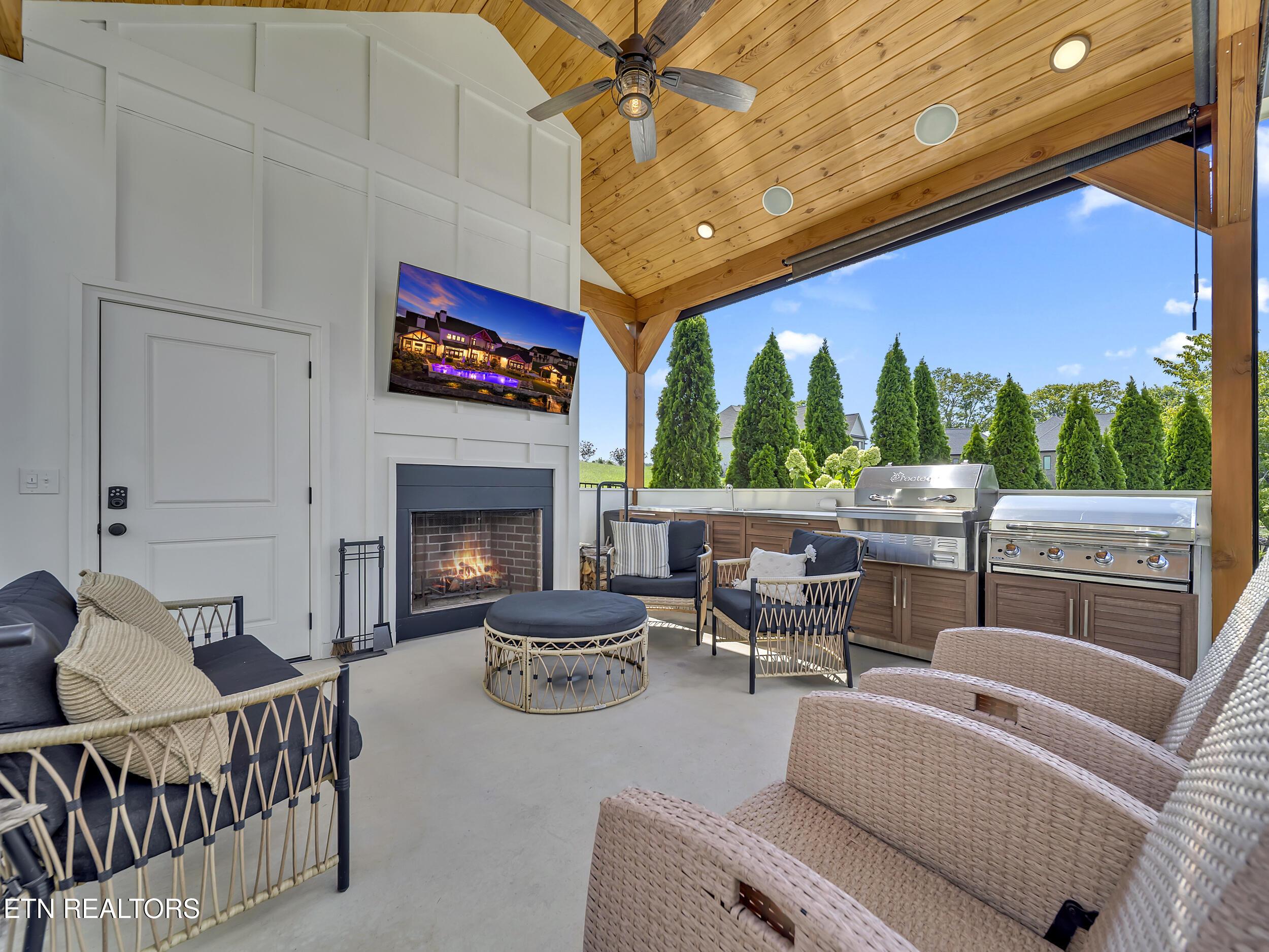 313 Spoondrift Court, Louisville, TN - Fort Loudoun and Tellico Lake Real Estate - Image# 57