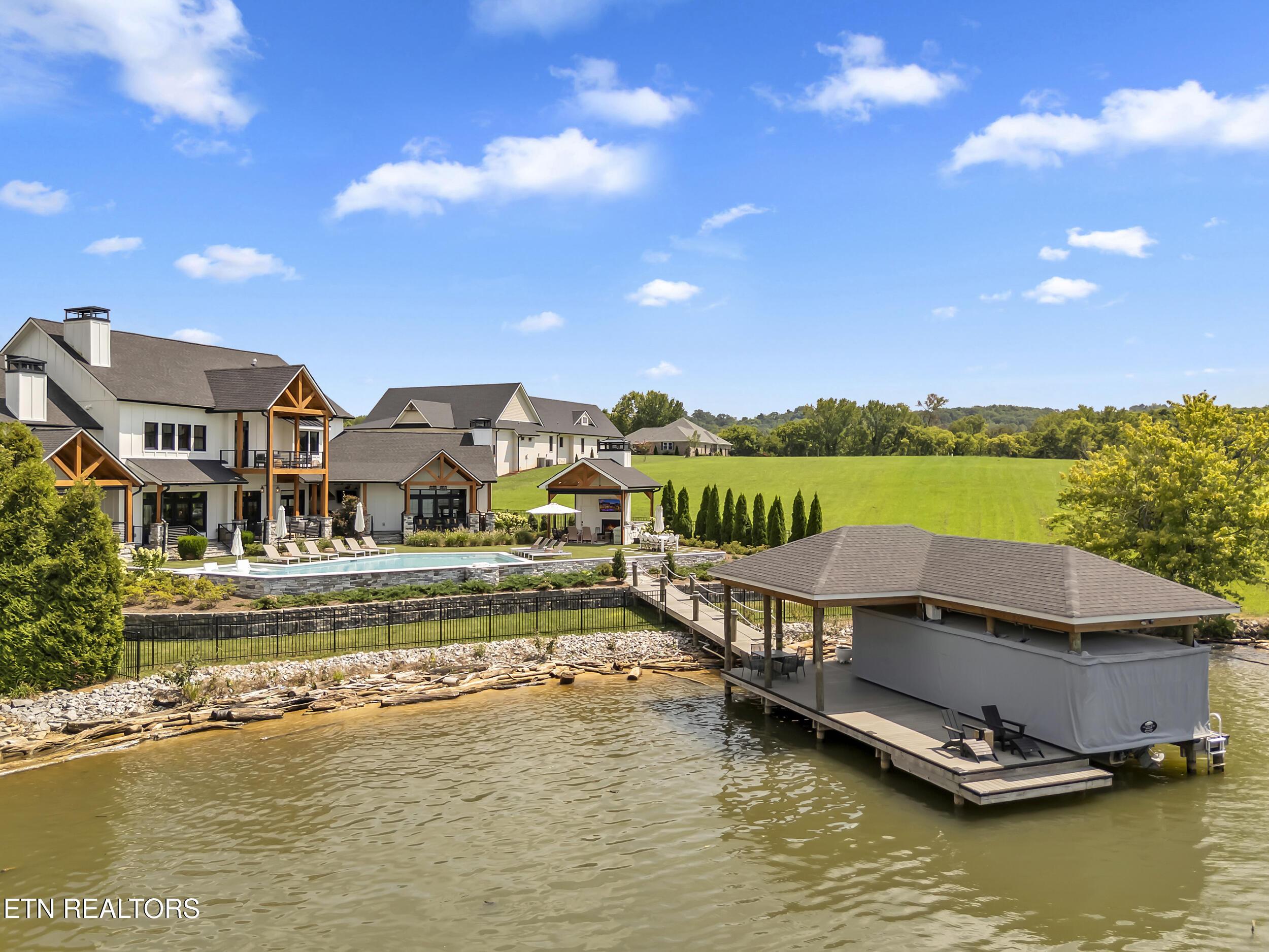 313 Spoondrift Court, Louisville, TN - Fort Loudoun and Tellico Lake Real Estate - Image# 7