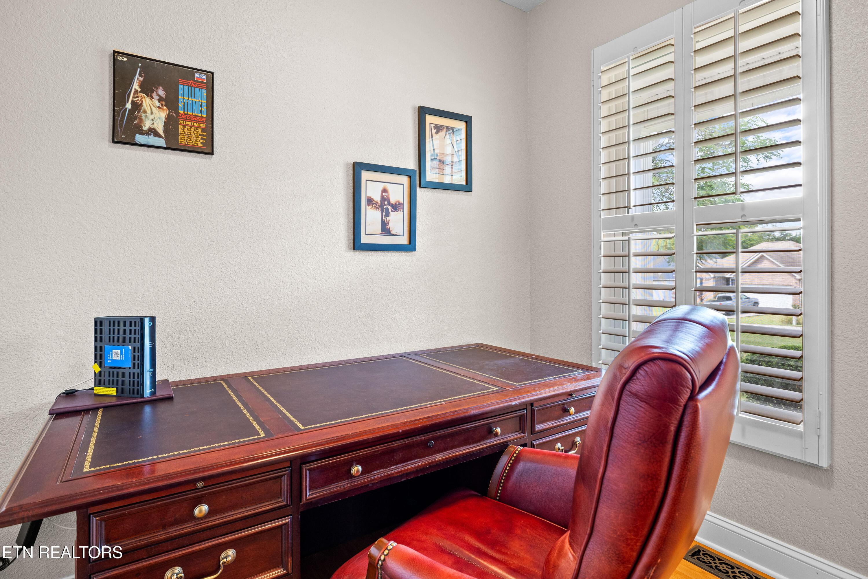 1812 Crazy Horse Drive, Maryville, TN - Fort Loudoun and Tellico Lake Real Estate - Image# 8
