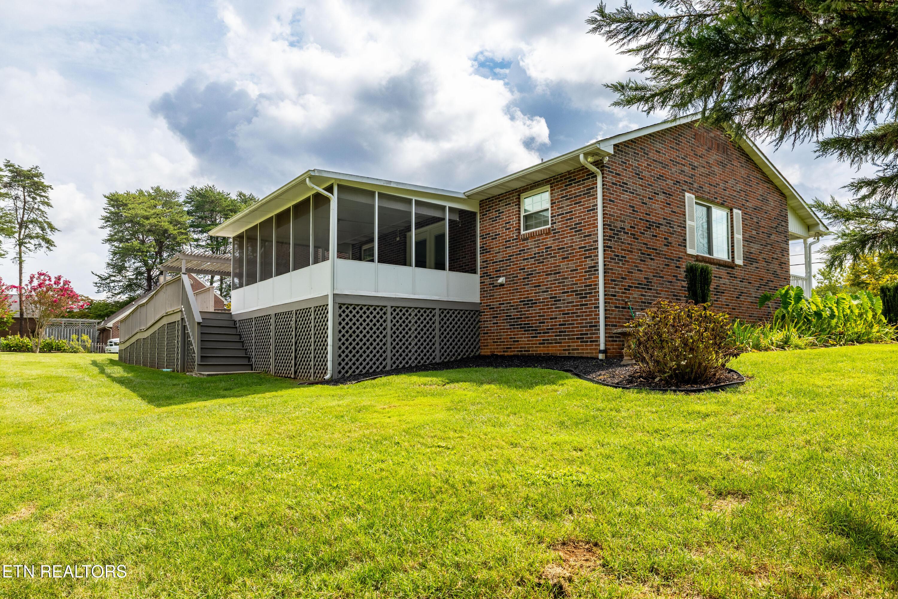 235 River Chase Rd, Lenoir City, TN - Fort Loudoun and Tellico Lake Real Estate - Image# 12