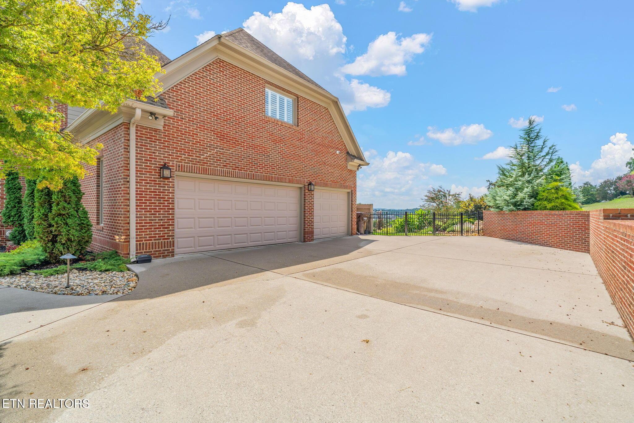 729 Brixworth Blvd, Knoxville, TN - Fort Loudoun and Tellico Lake Real Estate - Image# 6
