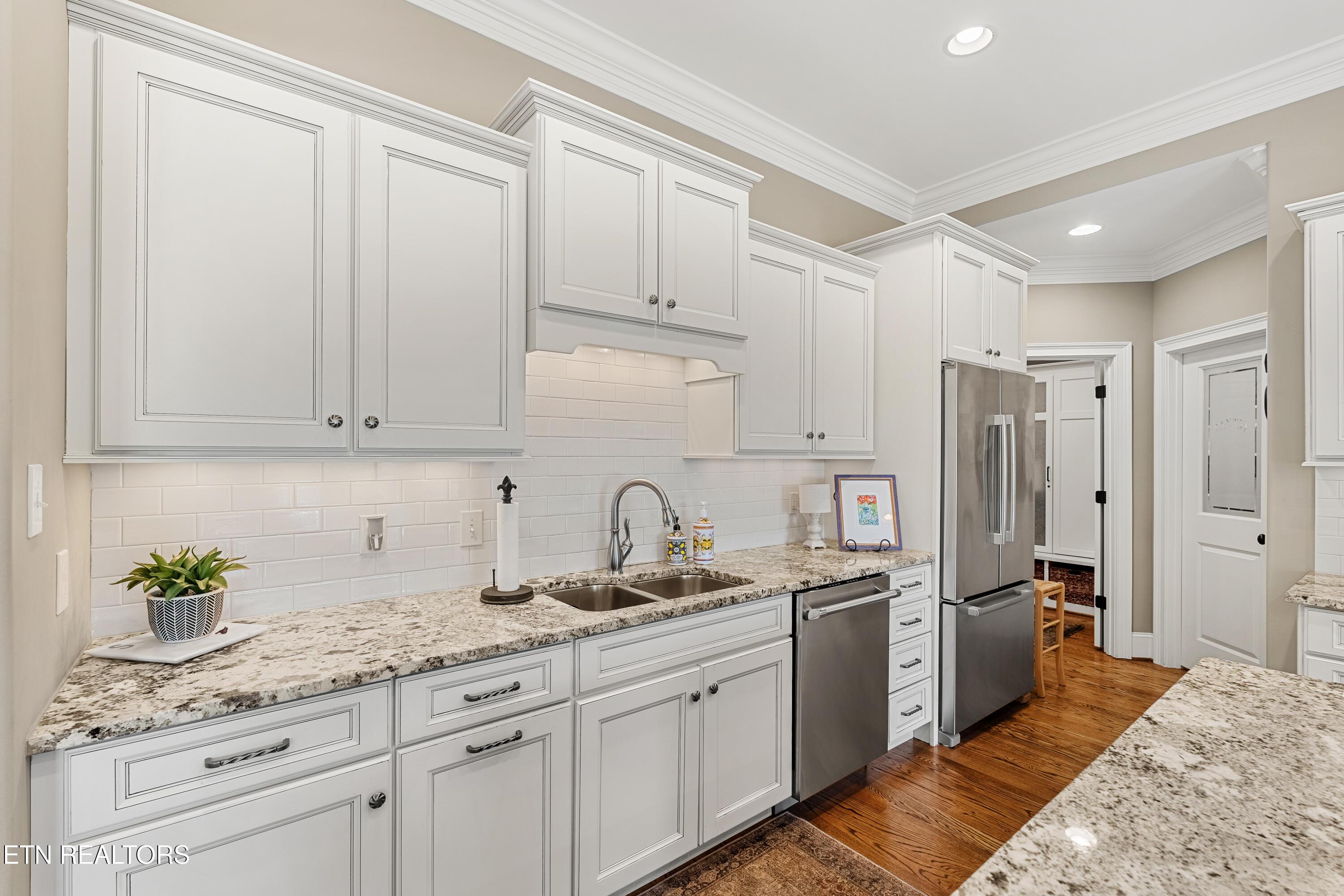 1440 Rarity Bay Pkwy, Vonore, TN - Fort Loudoun and Tellico Lake Real Estate - Image# 17