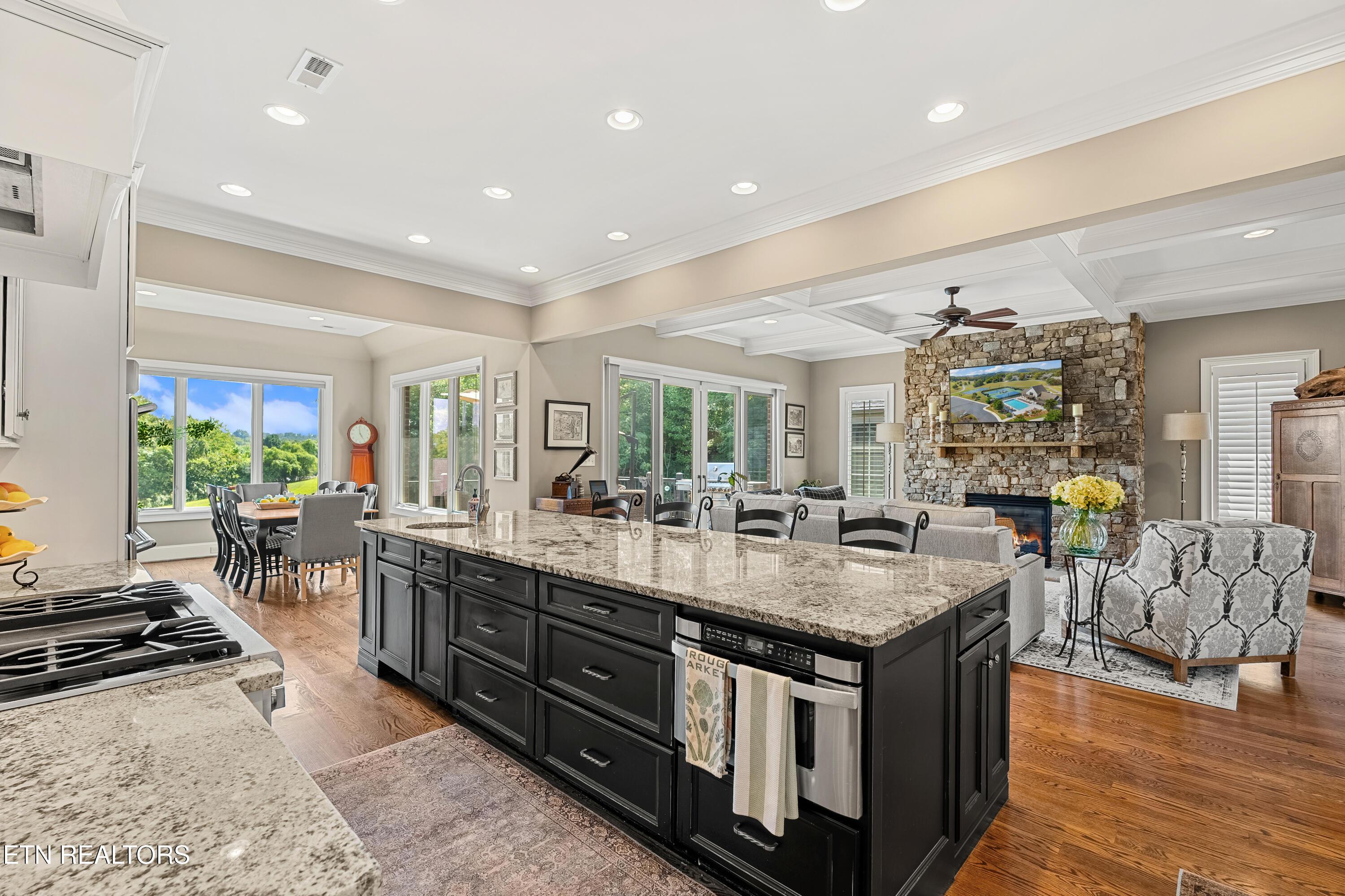 1440 Rarity Bay Pkwy, Vonore, TN - Fort Loudoun and Tellico Lake Real Estate - Image# 18