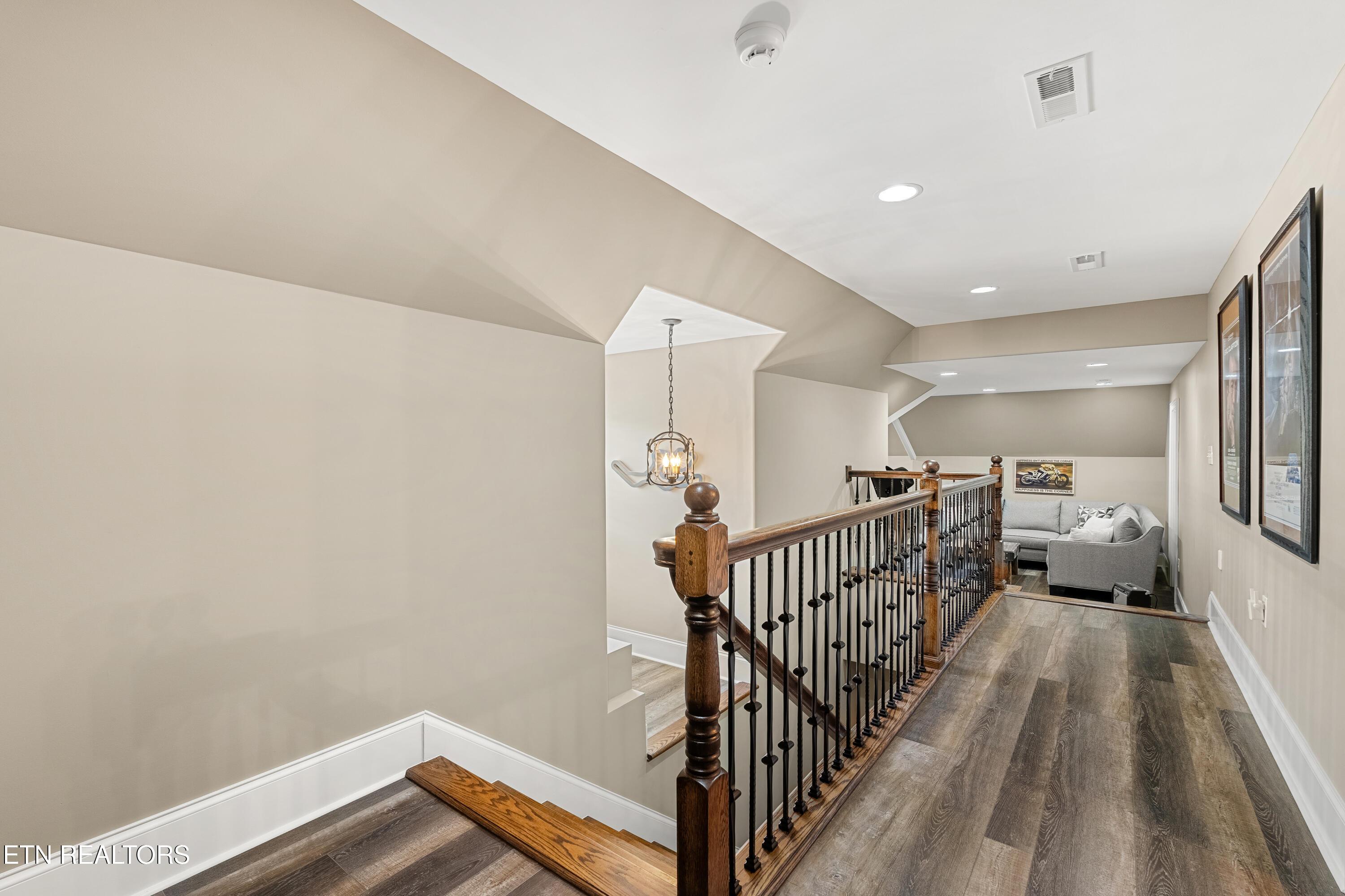 1440 Rarity Bay Pkwy, Vonore, TN - Fort Loudoun and Tellico Lake Real Estate - Image# 45