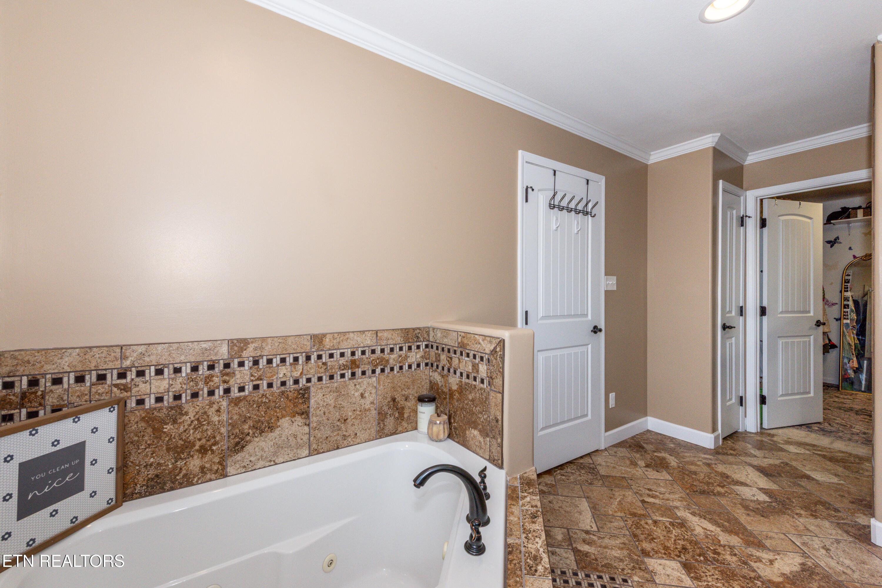 3132 Gazebo Point Way, Knoxville, TN - Fort Loudoun and Tellico Lake Real Estate - Image# 23