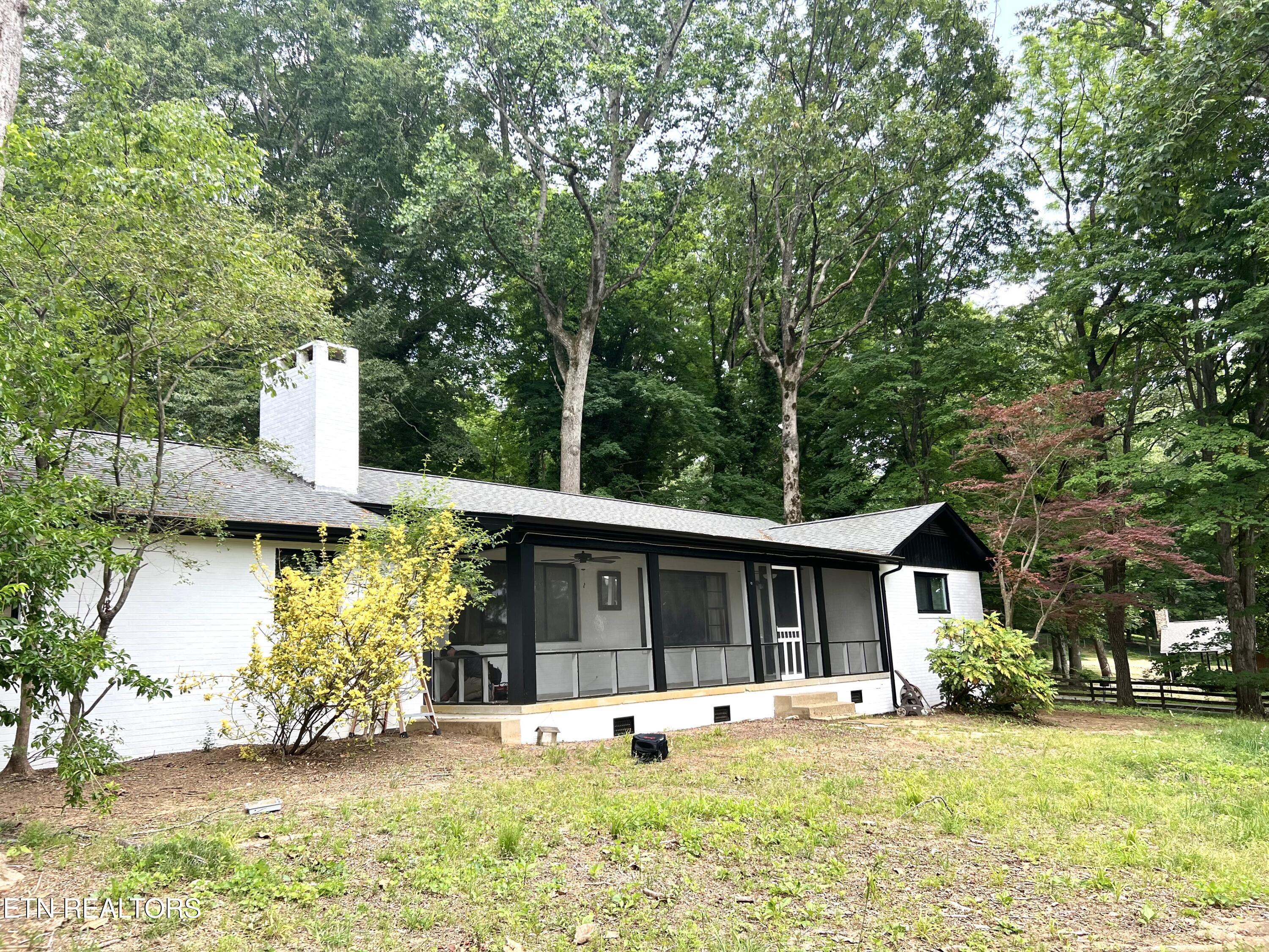 3401 SW Raines Lane, Knoxville, TN - Fort Loudoun and Tellico Lake Real Estate - Image# 2