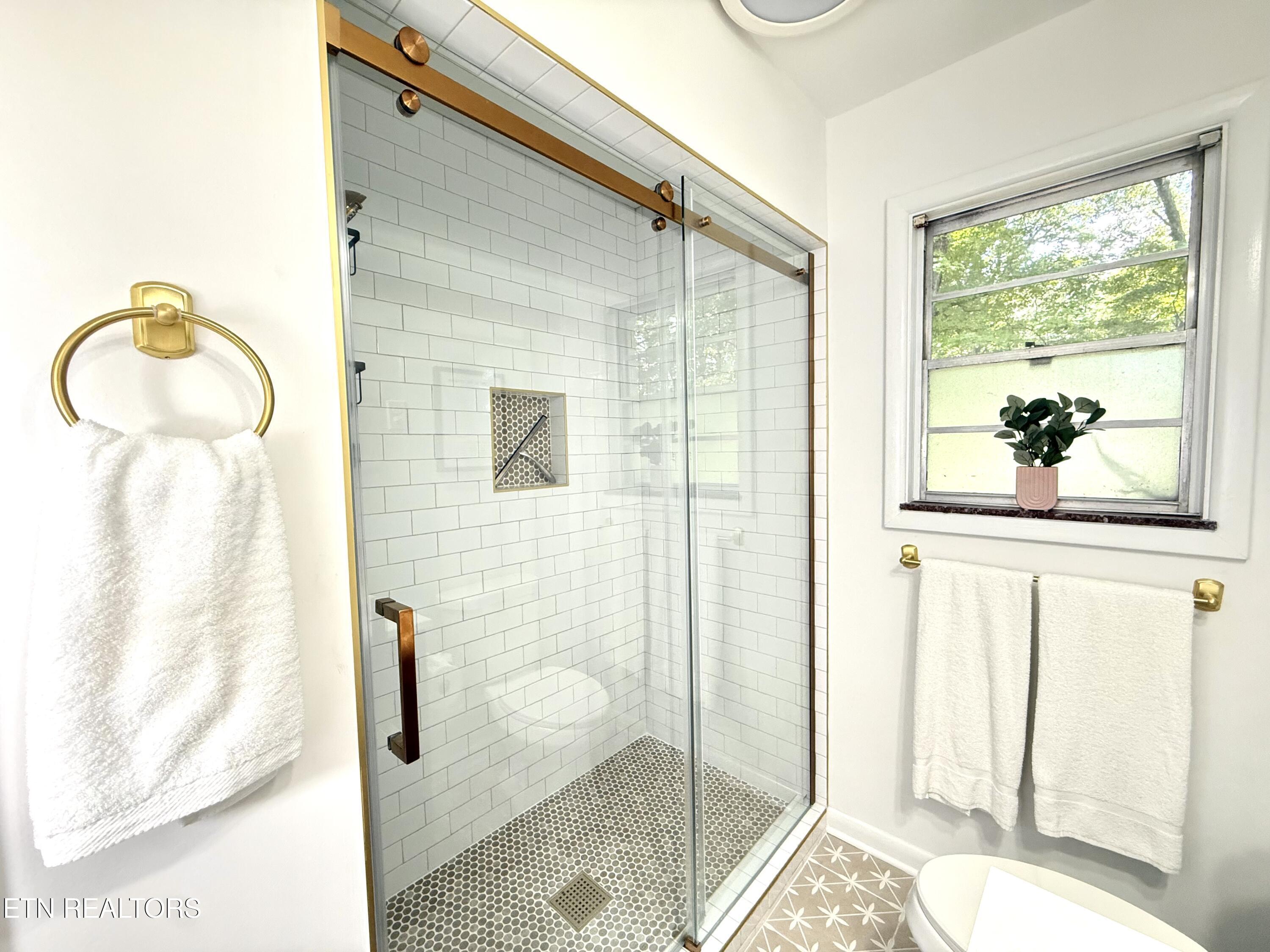 3401 SW Raines Lane, Knoxville, TN - Fort Loudoun and Tellico Lake Real Estate - Image# 24