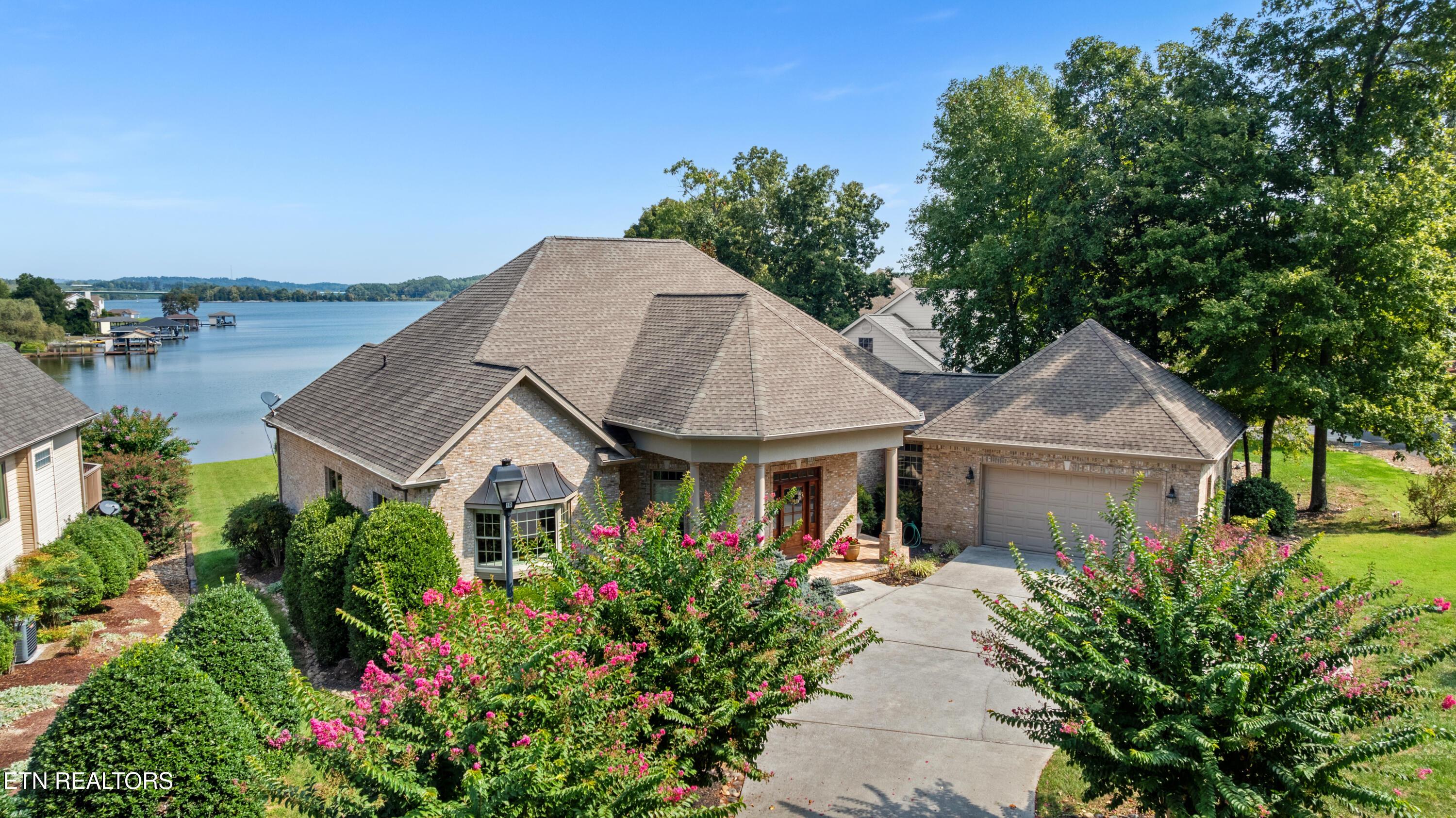 363 Golanvyi Tr, Vonore, TN - Fort Loudoun and Tellico Lake Real Estate - Image# 1
