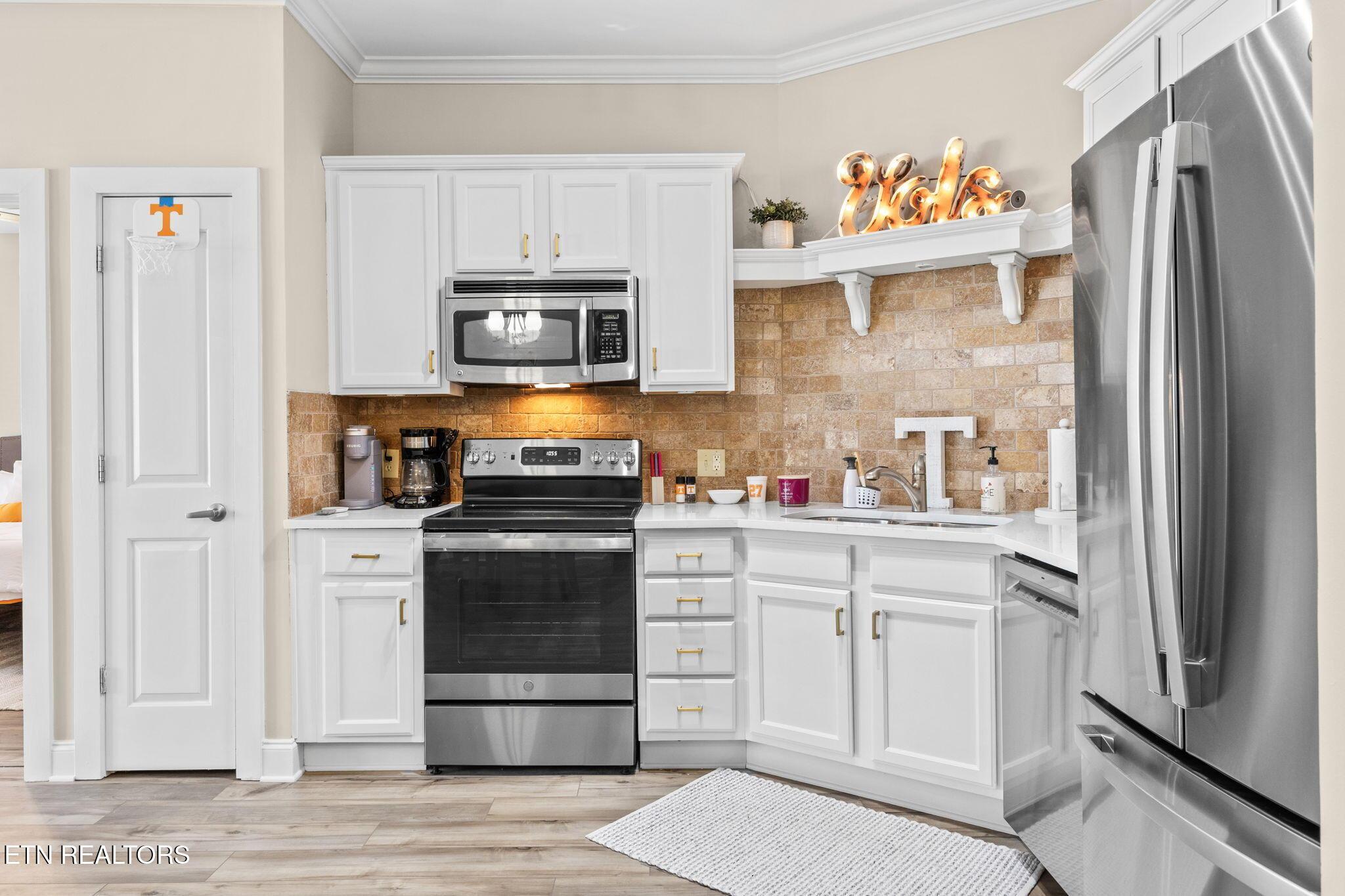 445 W Blount Ave, Knoxville, TN - Fort Loudoun and Tellico Lake Real Estate - Image# 5