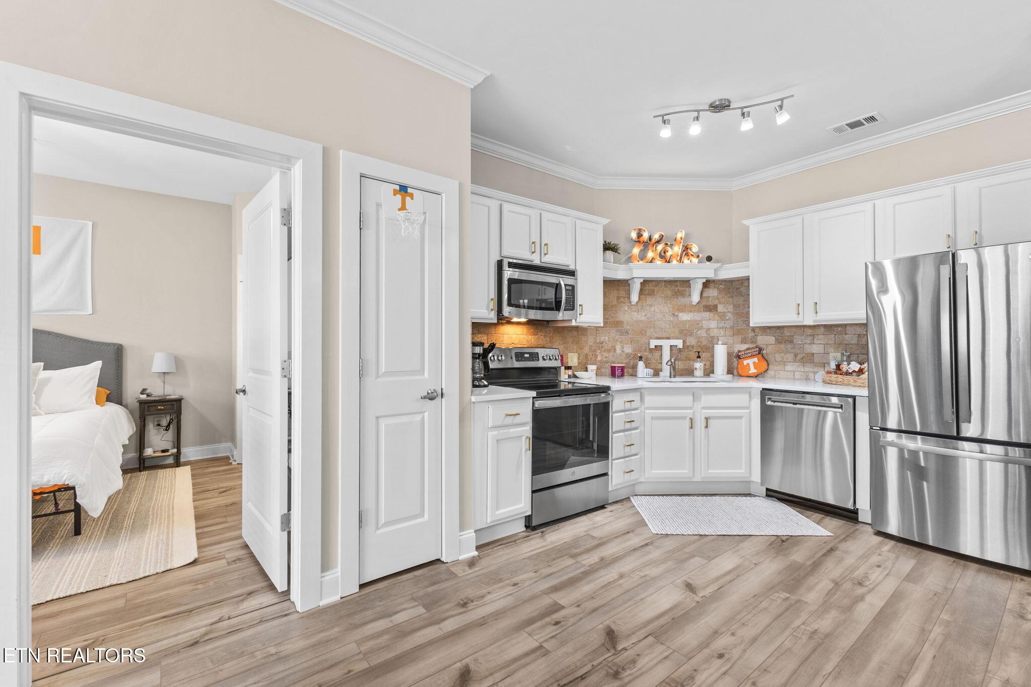 445 W Blount Ave, Knoxville, TN - Fort Loudoun and Tellico Lake Real Estate - Image# 8