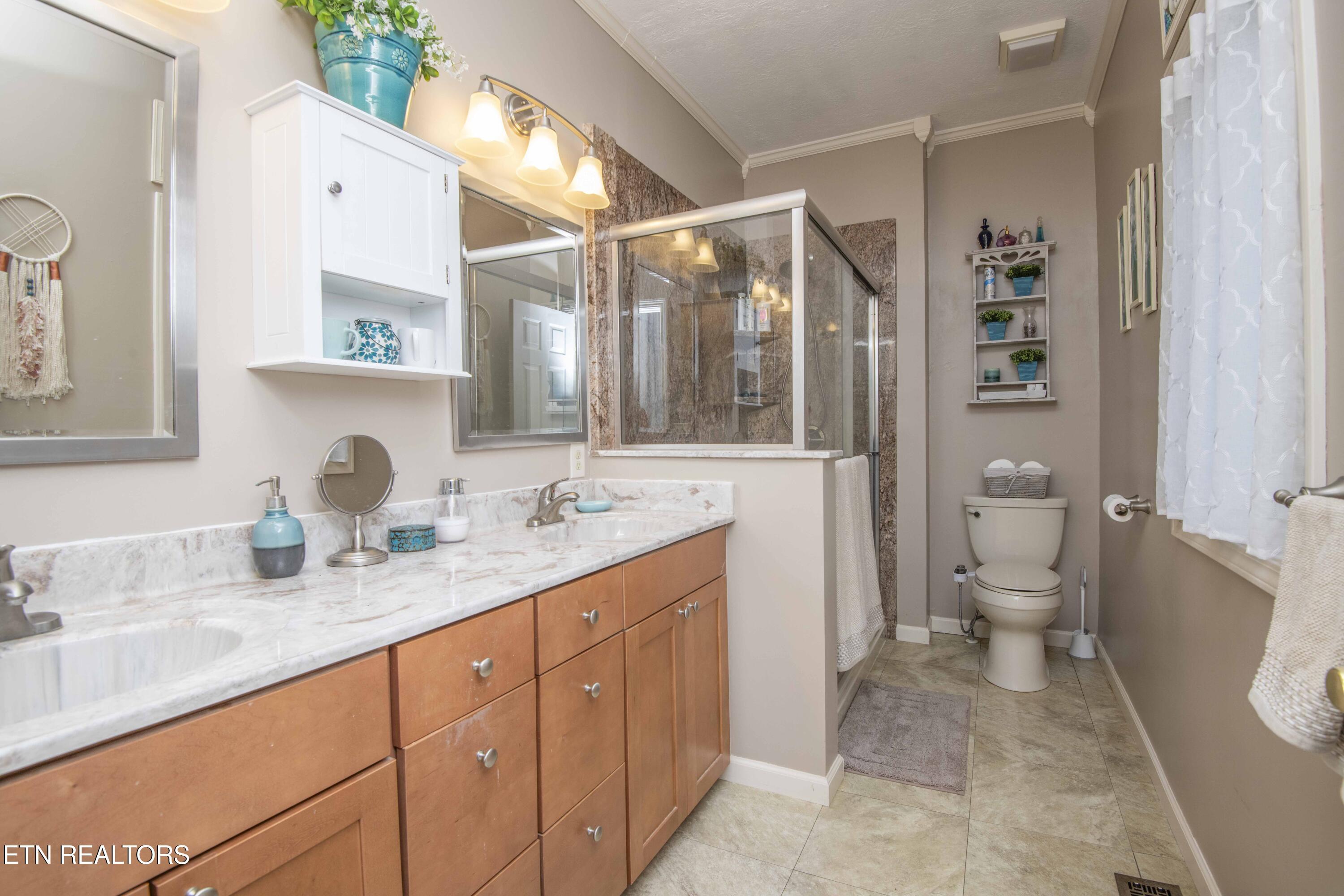 127 Kiowa Way, Loudon, TN - Fort Loudoun and Tellico Lake Real Estate - Image# 29
