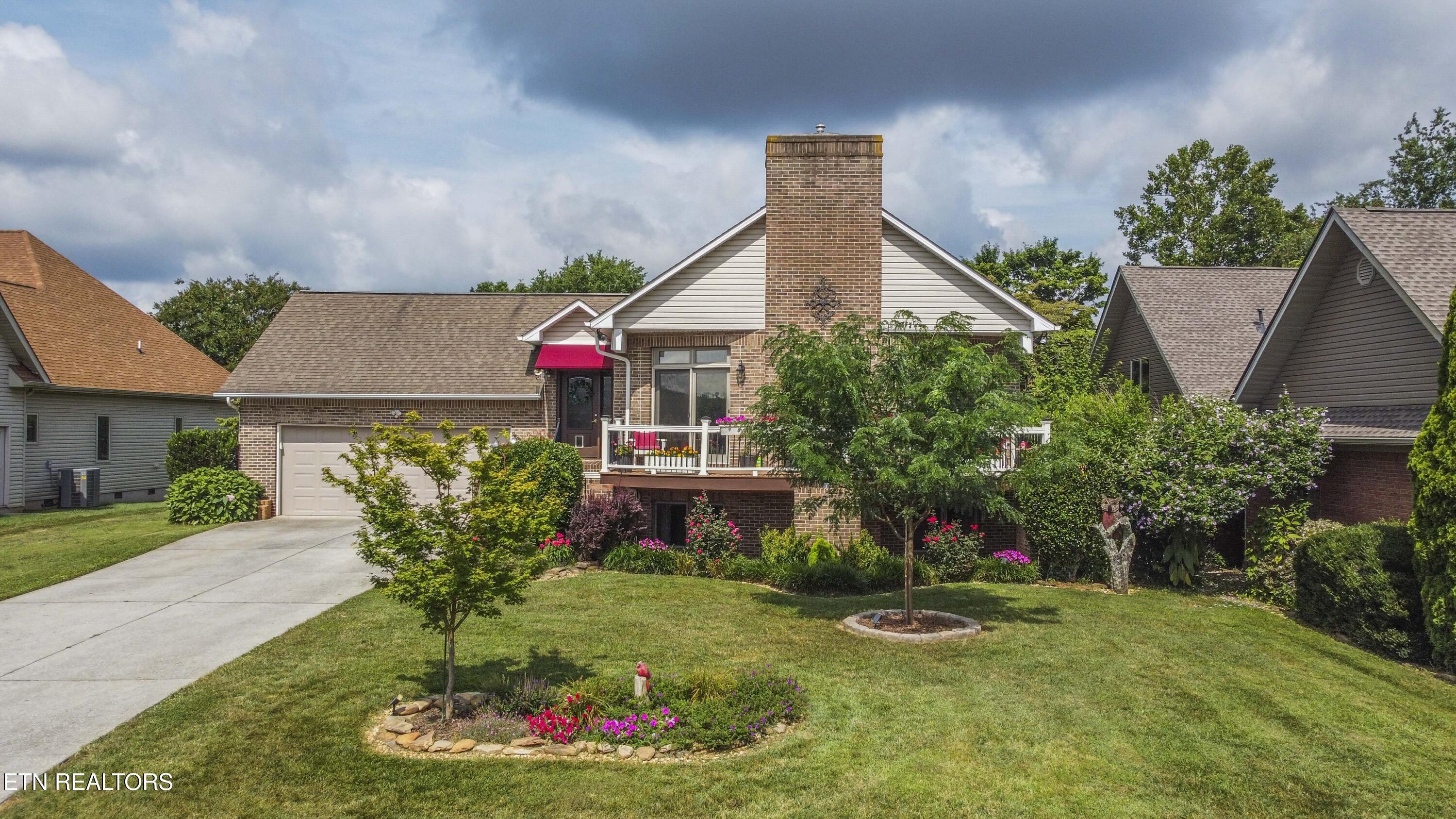 127 Kiowa Way, Loudon, TN - Fort Loudoun and Tellico Lake Real Estate - Image# 1