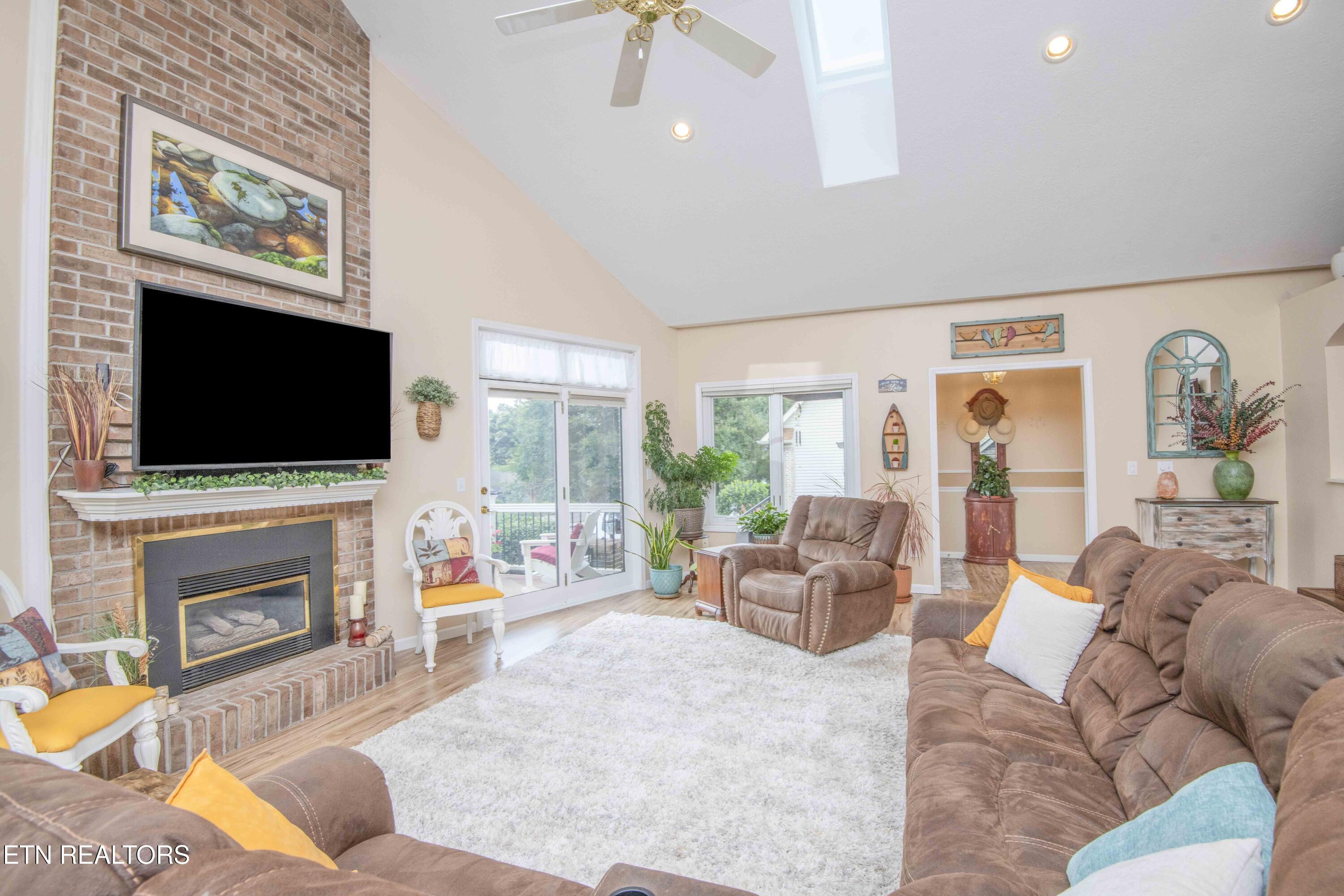 127 Kiowa Way, Loudon, TN - Fort Loudoun and Tellico Lake Real Estate - Image# 15