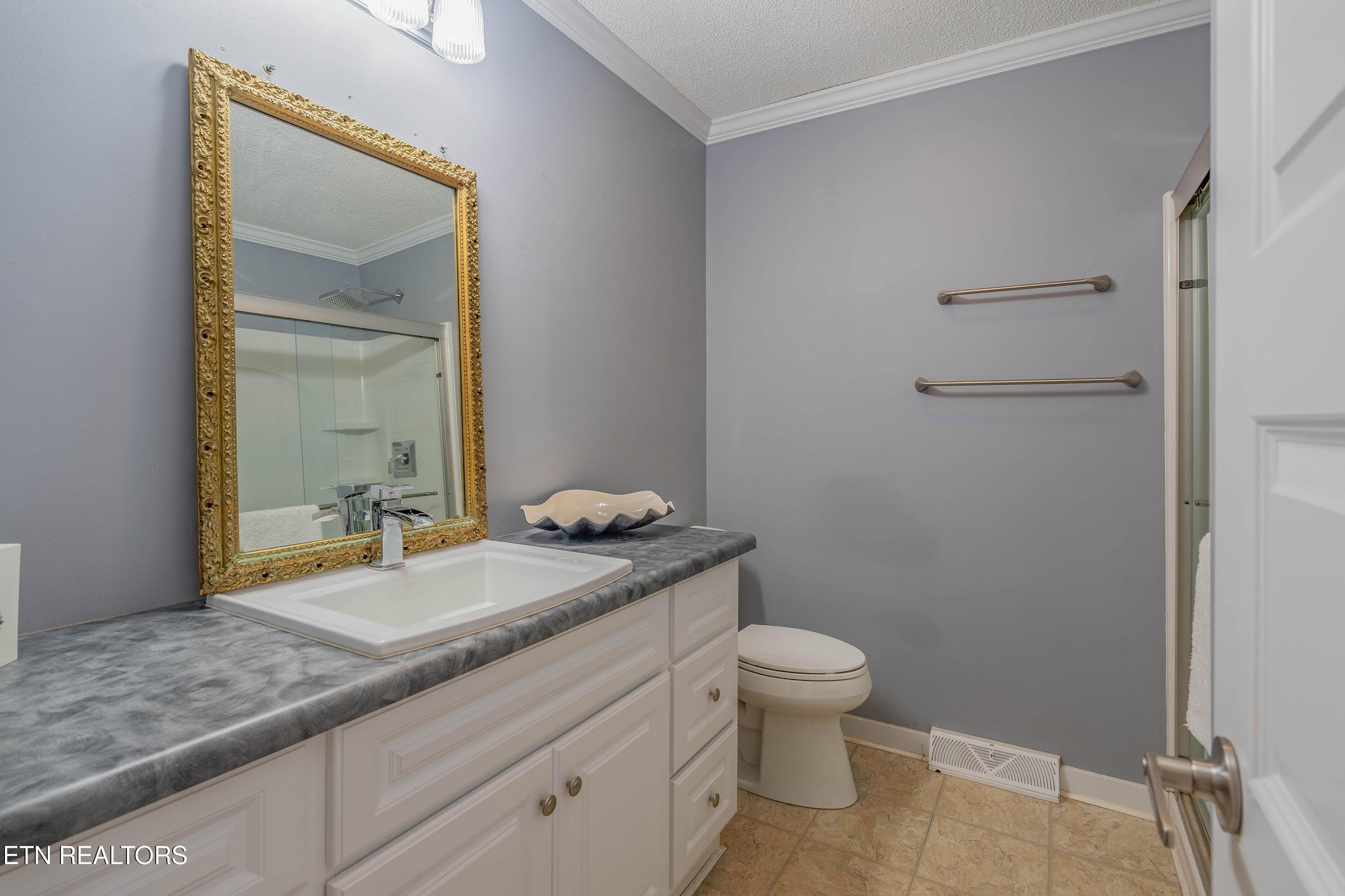 951 Foster Drive, Lenoir City, TN - Fort Loudoun and Tellico Lake Real Estate - Image# 10