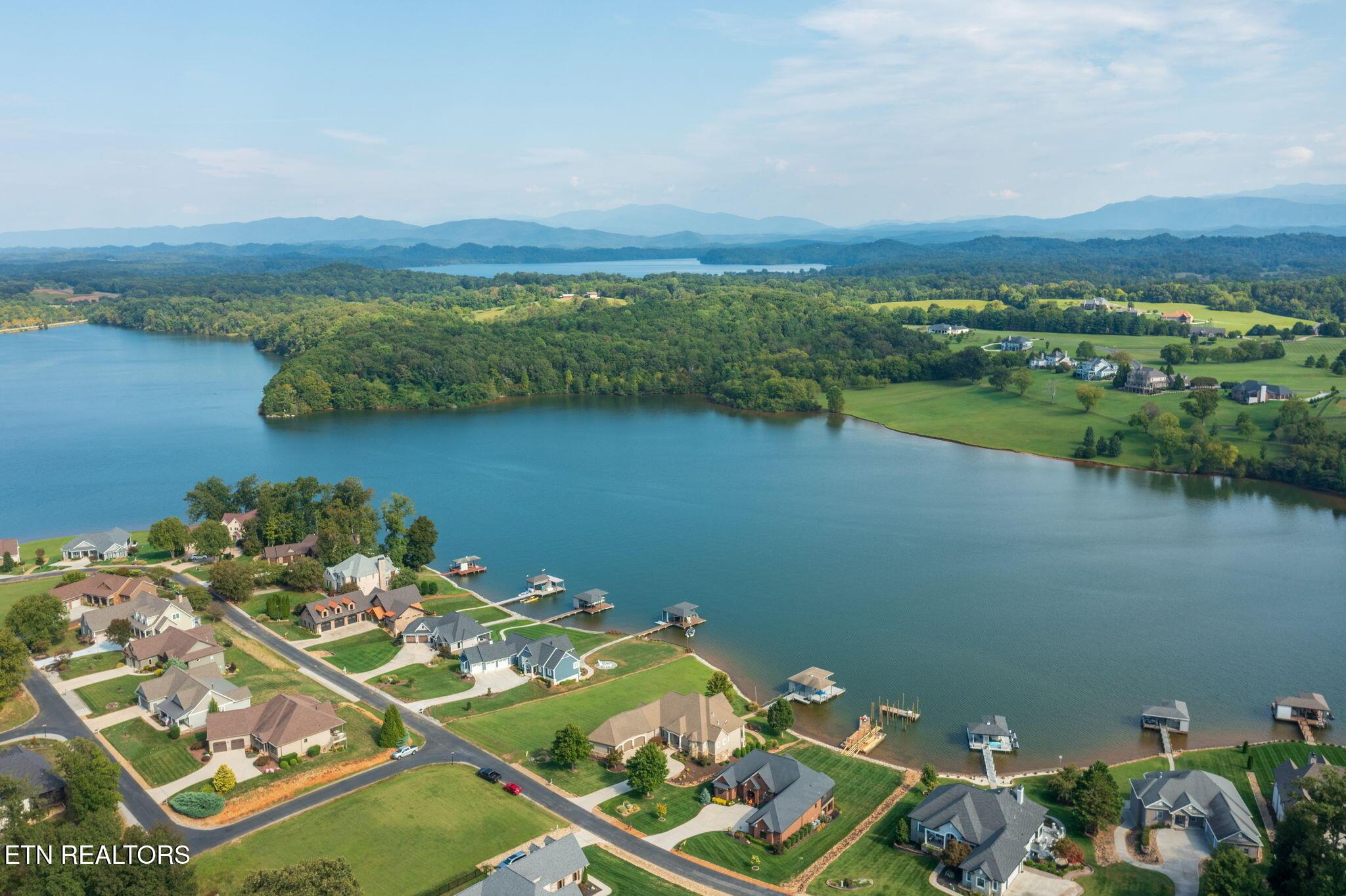 136 Hiwonihi Tr, Vonore, TN - Fort Loudoun and Tellico Lake Real Estate - Image# 56