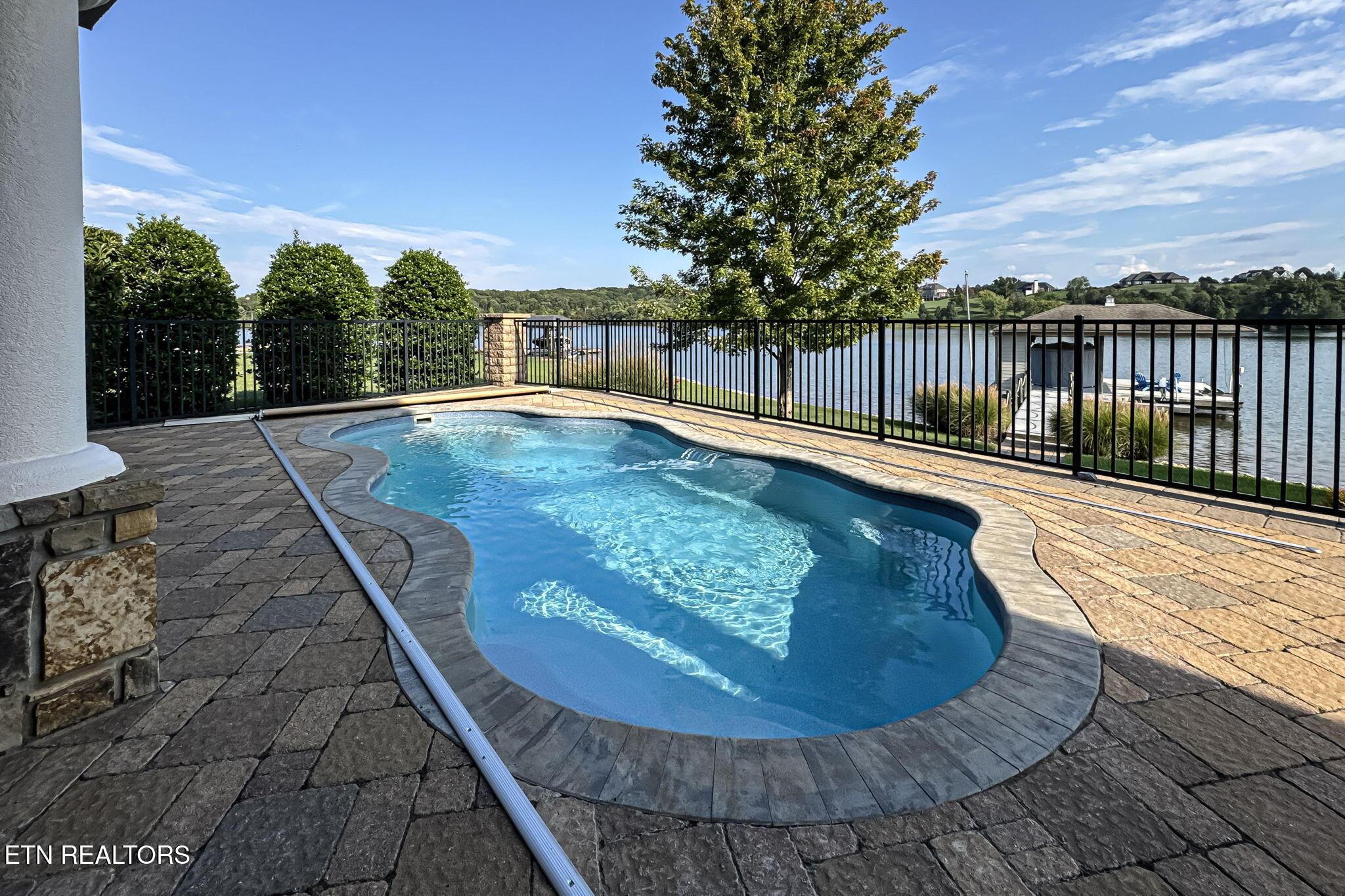 136 Hiwonihi Tr, Vonore, TN - Fort Loudoun and Tellico Lake Real Estate - Image# 45