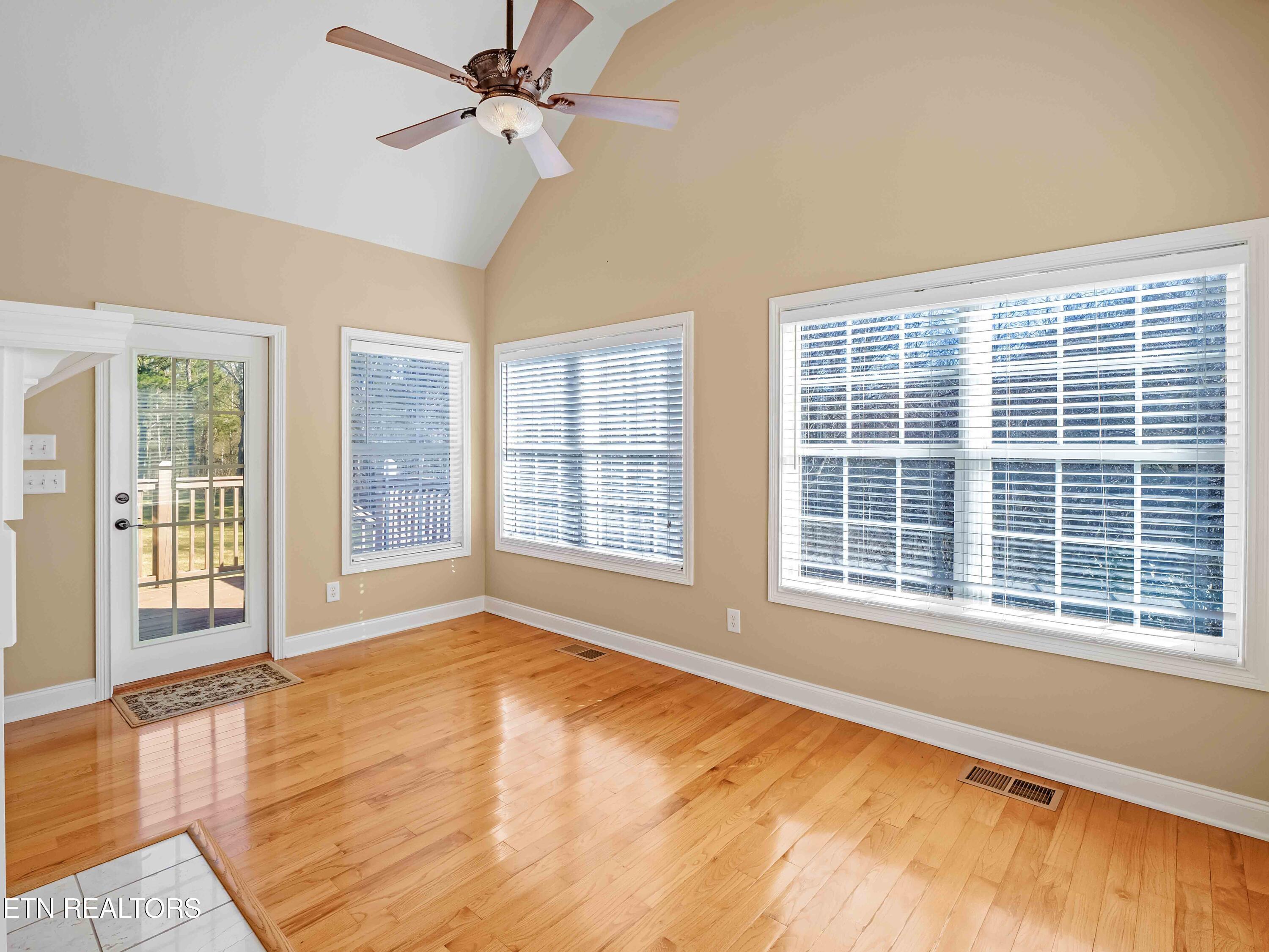 110 Yona Way, Loudon, TN - Fort Loudoun and Tellico Lake Real Estate - Image# 16