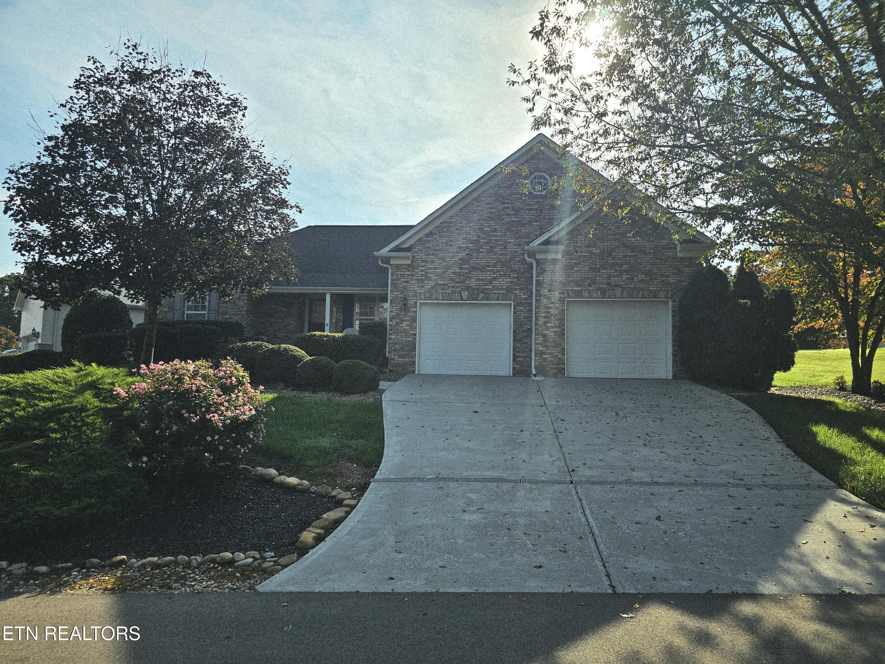 208 Kiowa Point, Loudon, TN - Fort Loudoun and Tellico Lake Real Estate - Image# 1