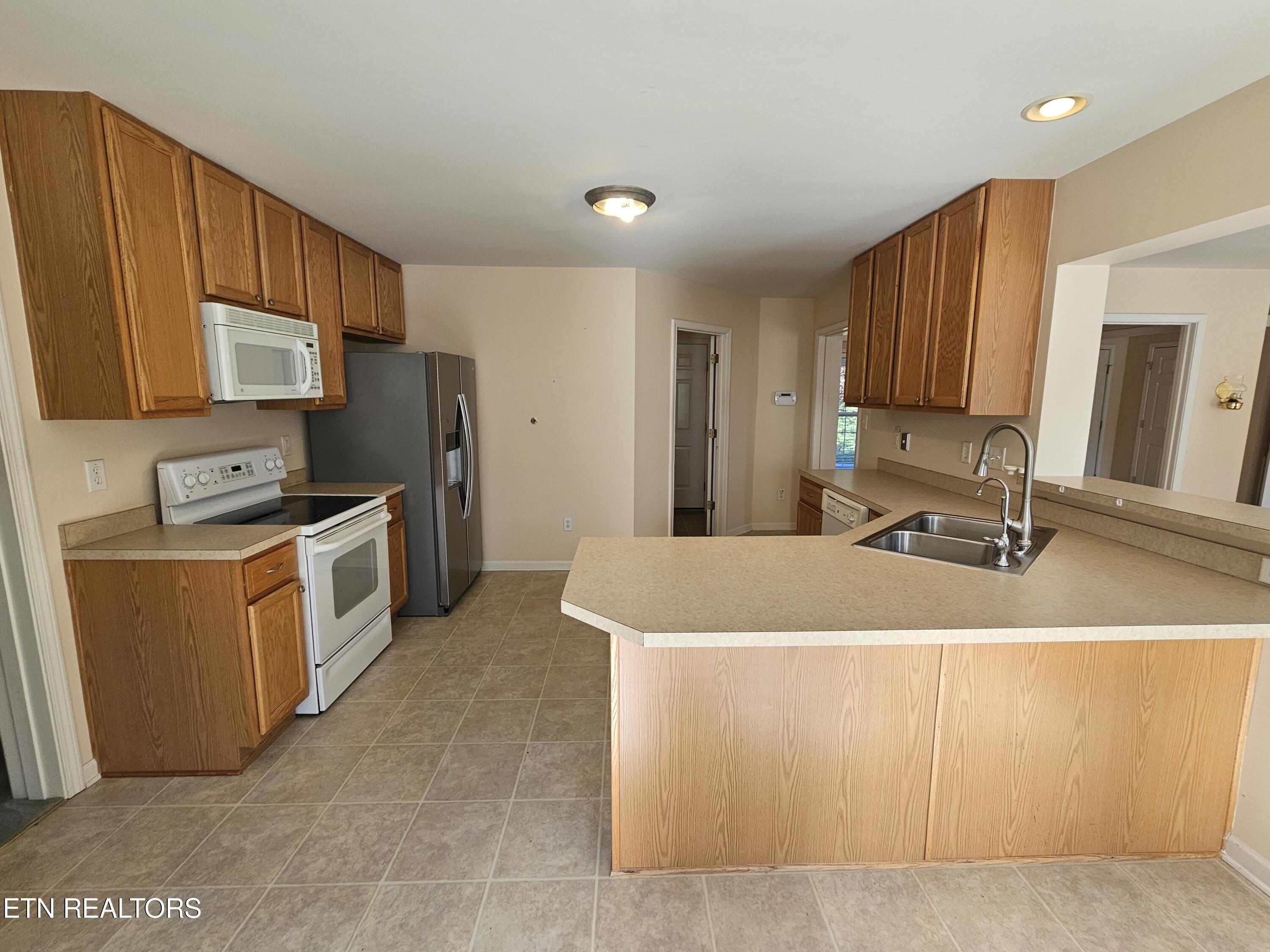 208 Kiowa Point, Loudon, TN - Fort Loudoun and Tellico Lake Real Estate - Image# 5