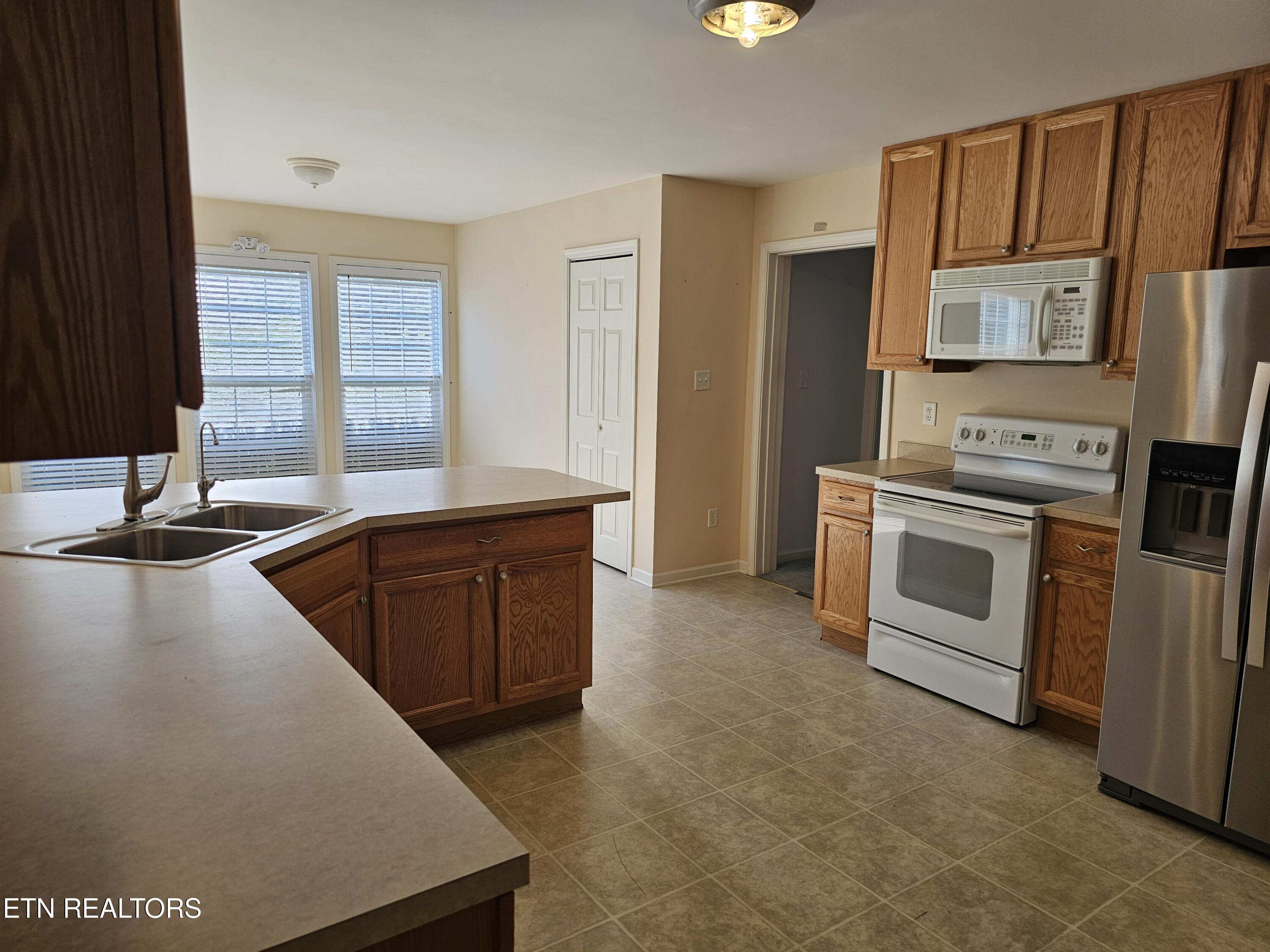 208 Kiowa Point, Loudon, TN - Fort Loudoun and Tellico Lake Real Estate - Image# 7