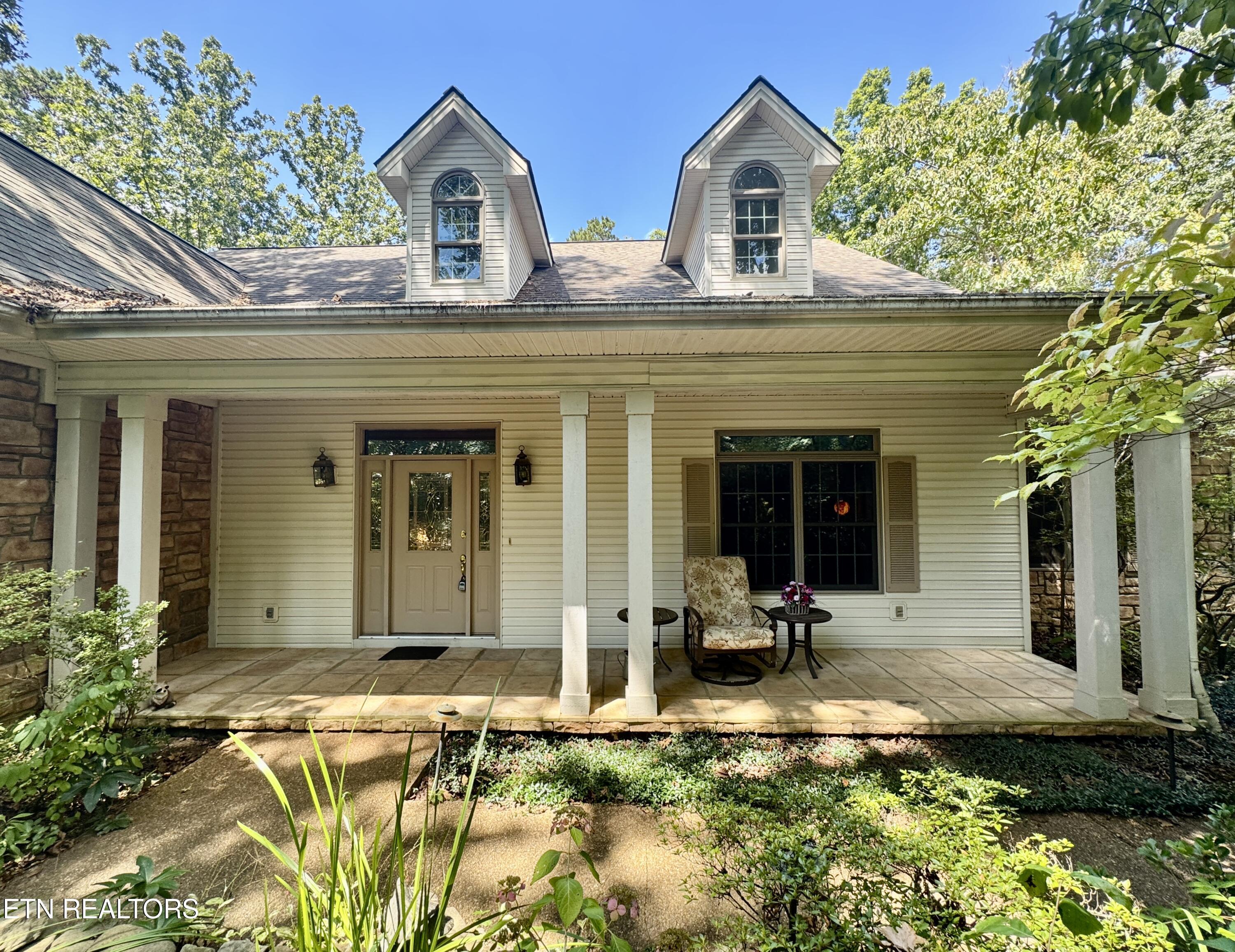 207 Chickasaw Lane, Loudon, TN - Fort Loudoun and Tellico Lake Real Estate - Image# 4