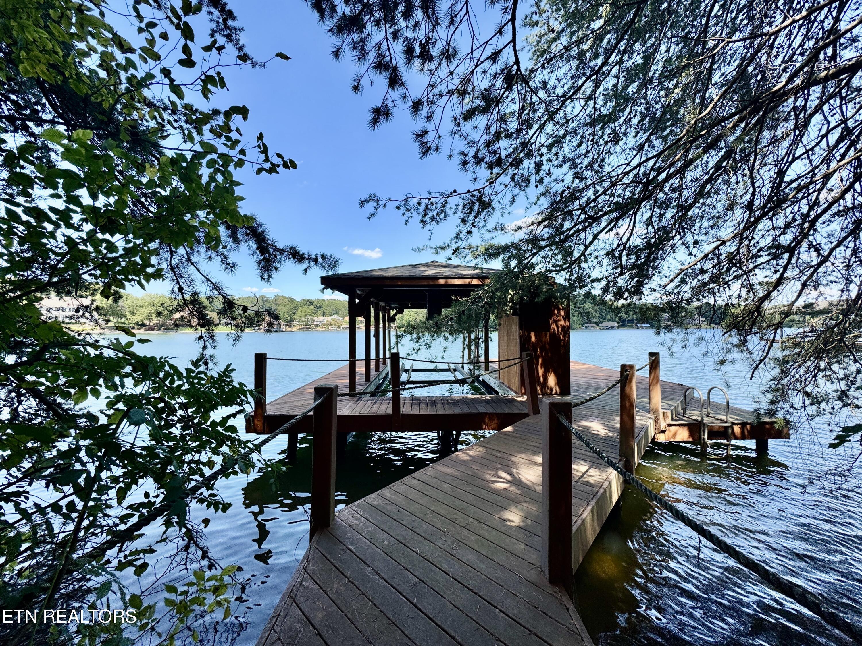207 Chickasaw Lane, Loudon, TN - Fort Loudoun and Tellico Lake Real Estate - Image# 8