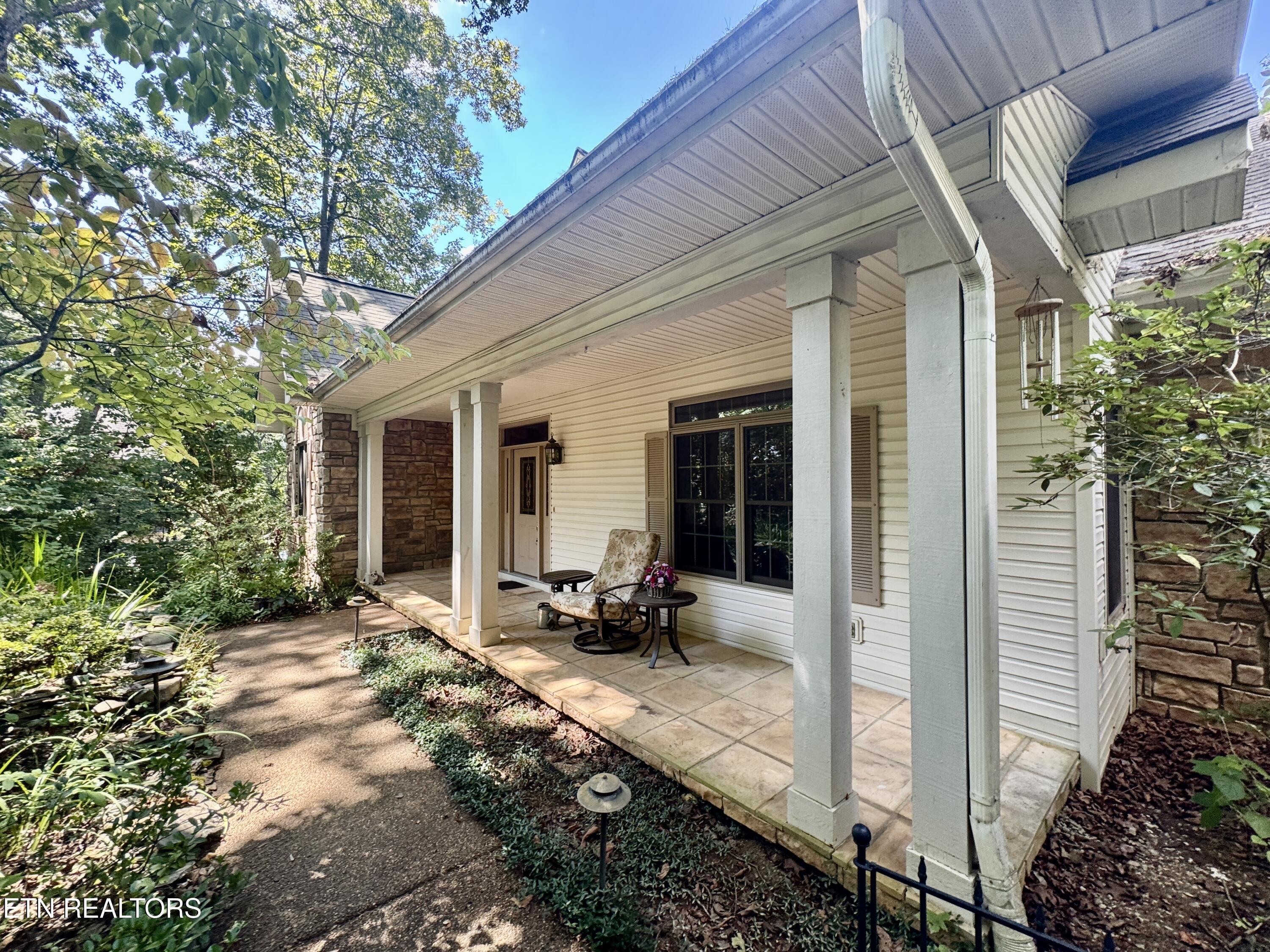 207 Chickasaw Lane, Loudon, TN - Fort Loudoun and Tellico Lake Real Estate - Image# 14