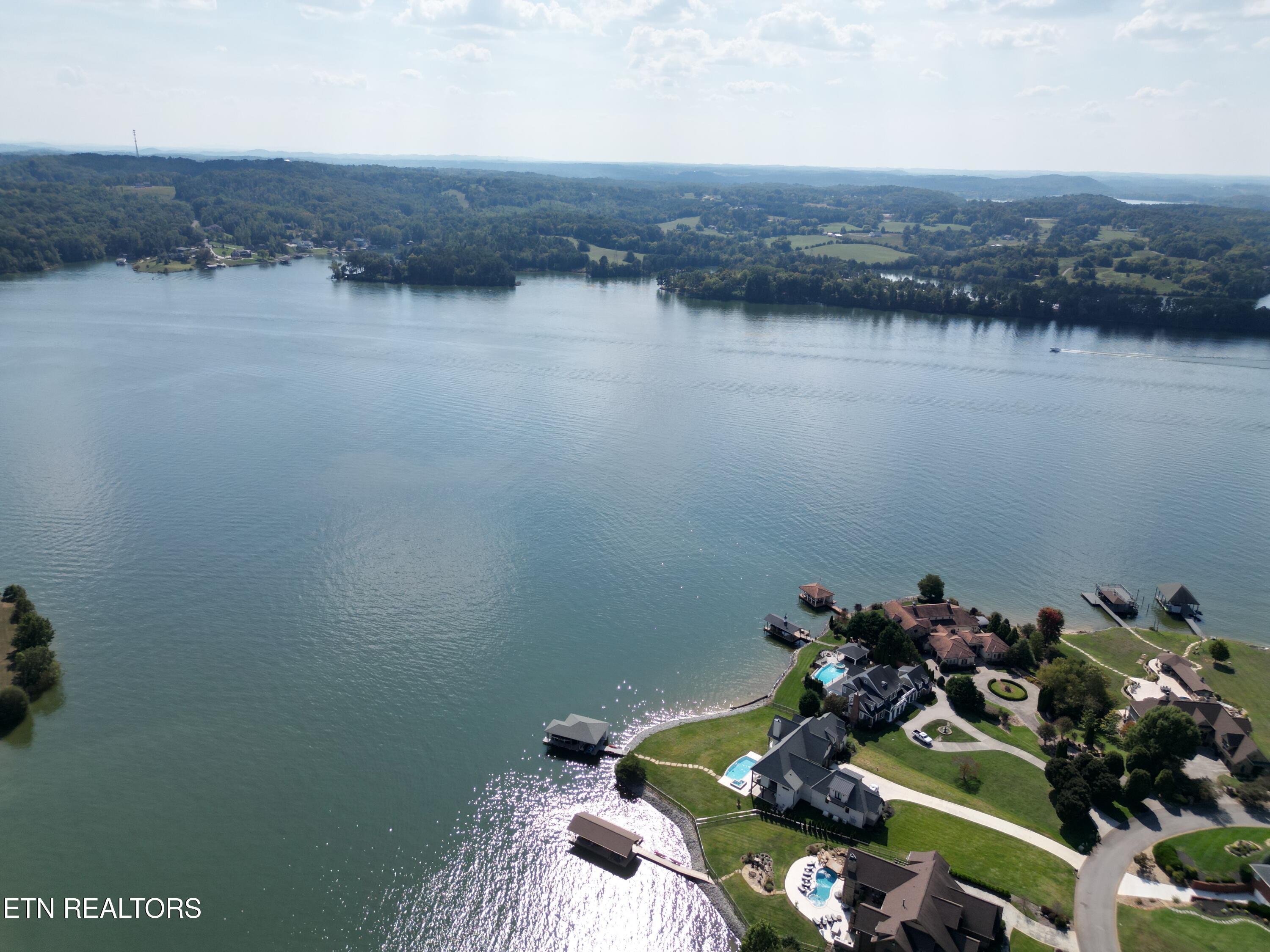 275 Conkinnon Drive, Lenoir City, TN - Fort Loudoun and Tellico Lake Real Estate - Image# 11