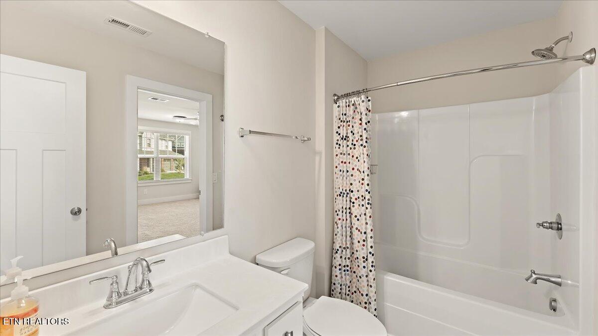 2622 Honey Locust Lane, Knoxville, TN - Fort Loudoun and Tellico Lake Real Estate - Image# 36