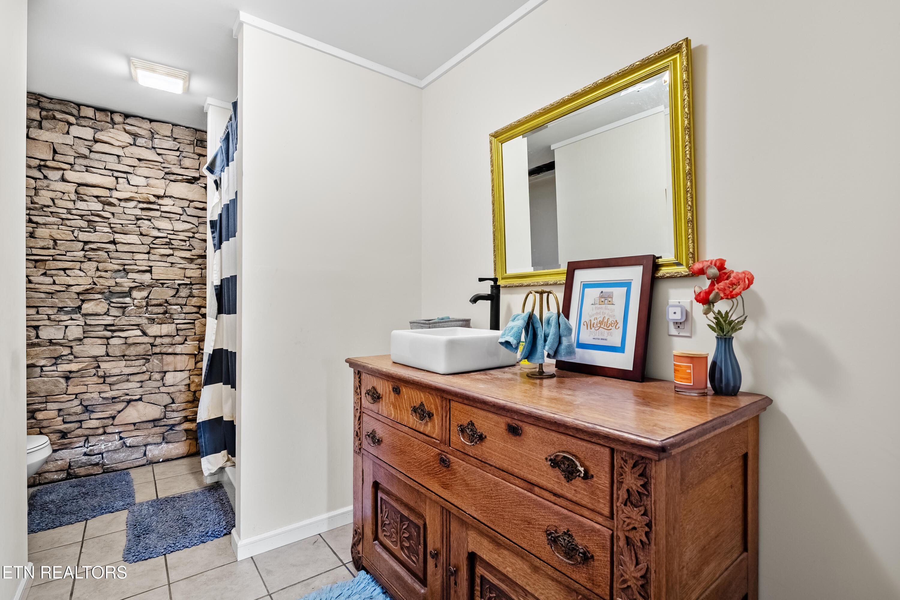 1143 Jenkins Lane, Knoxville, TN - Fort Loudoun and Tellico Lake Real Estate - Image# 52