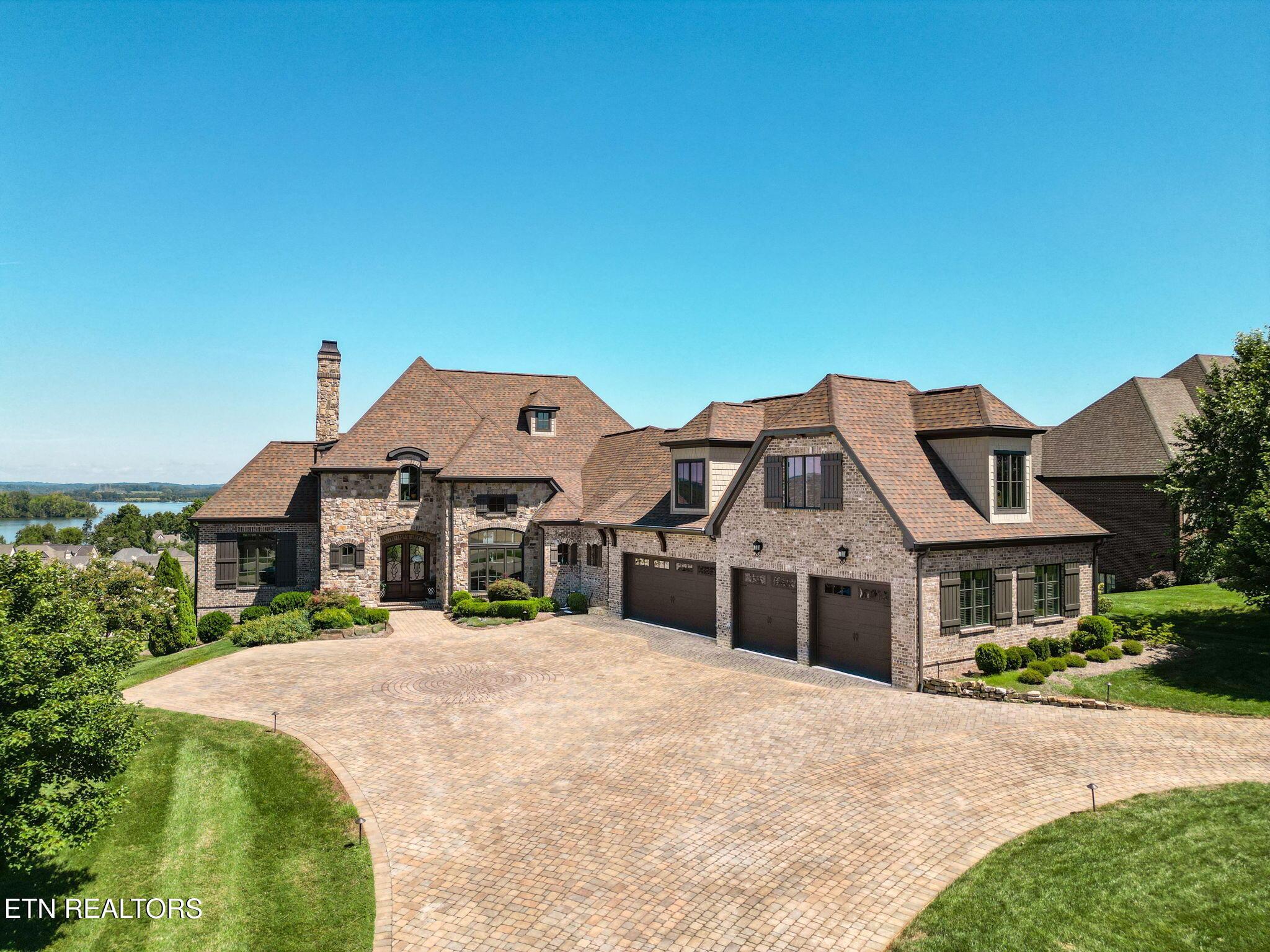 497 Southern Way, Lenoir City, TN - Fort Loudoun and Tellico Lake Real Estate - Image# 1