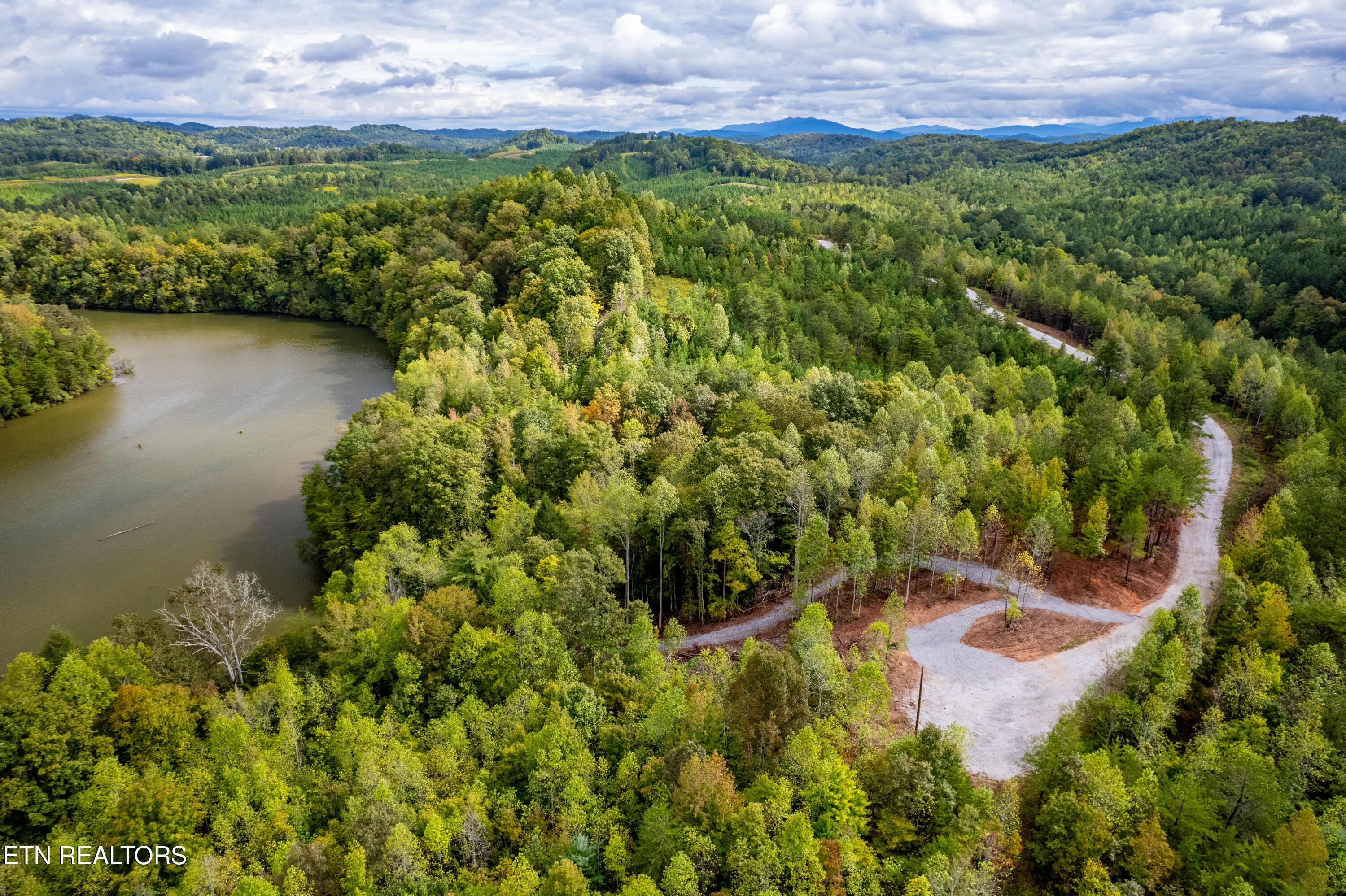 Lot 104 Pineview Lane, Vonore, TN - Fort Loudoun and Tellico Lake Real Estate - Image# 3