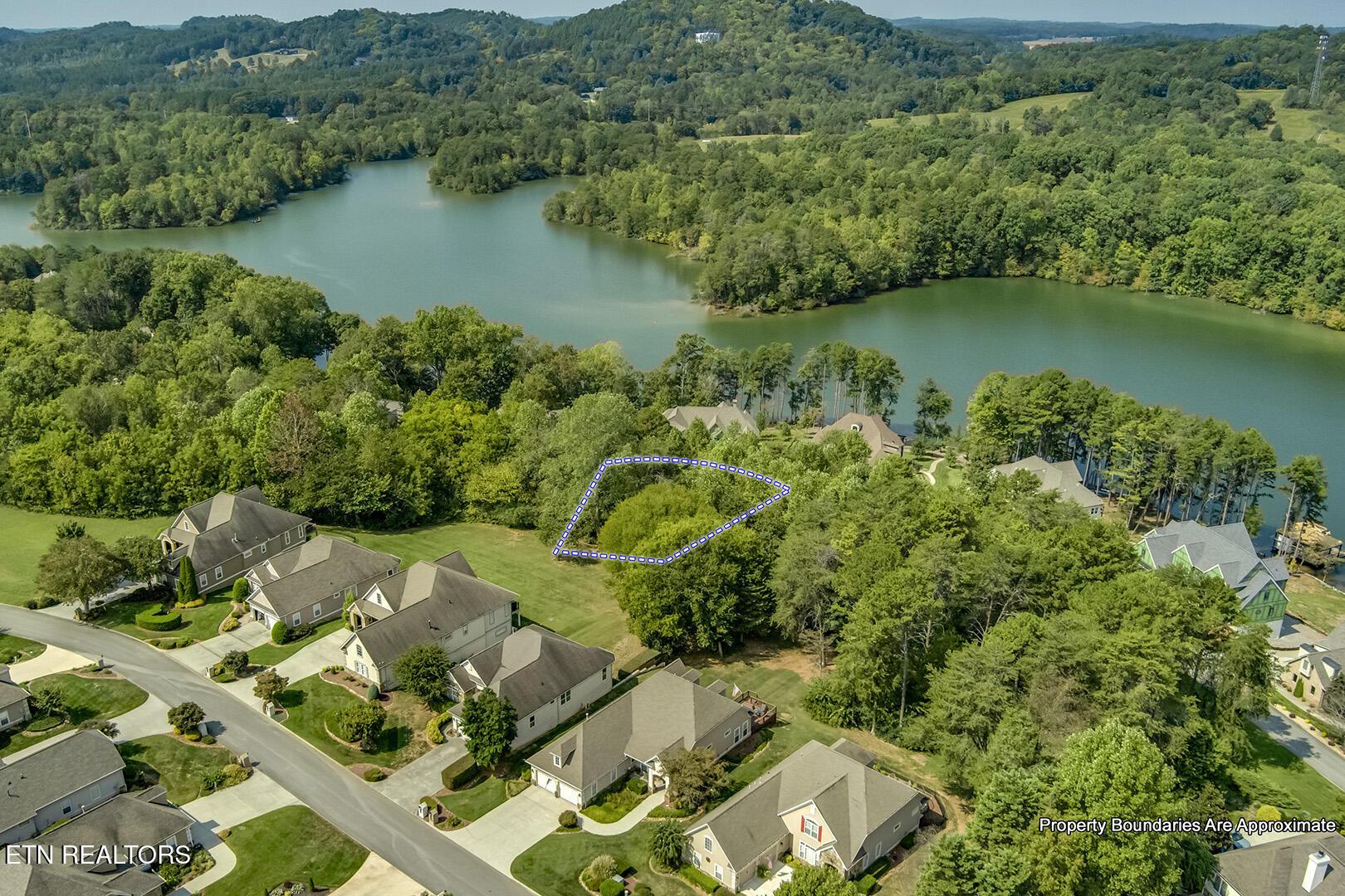 646 Sandpiper Drive, Vonore, TN - Fort Loudoun and Tellico Lake Real Estate - Image# 16