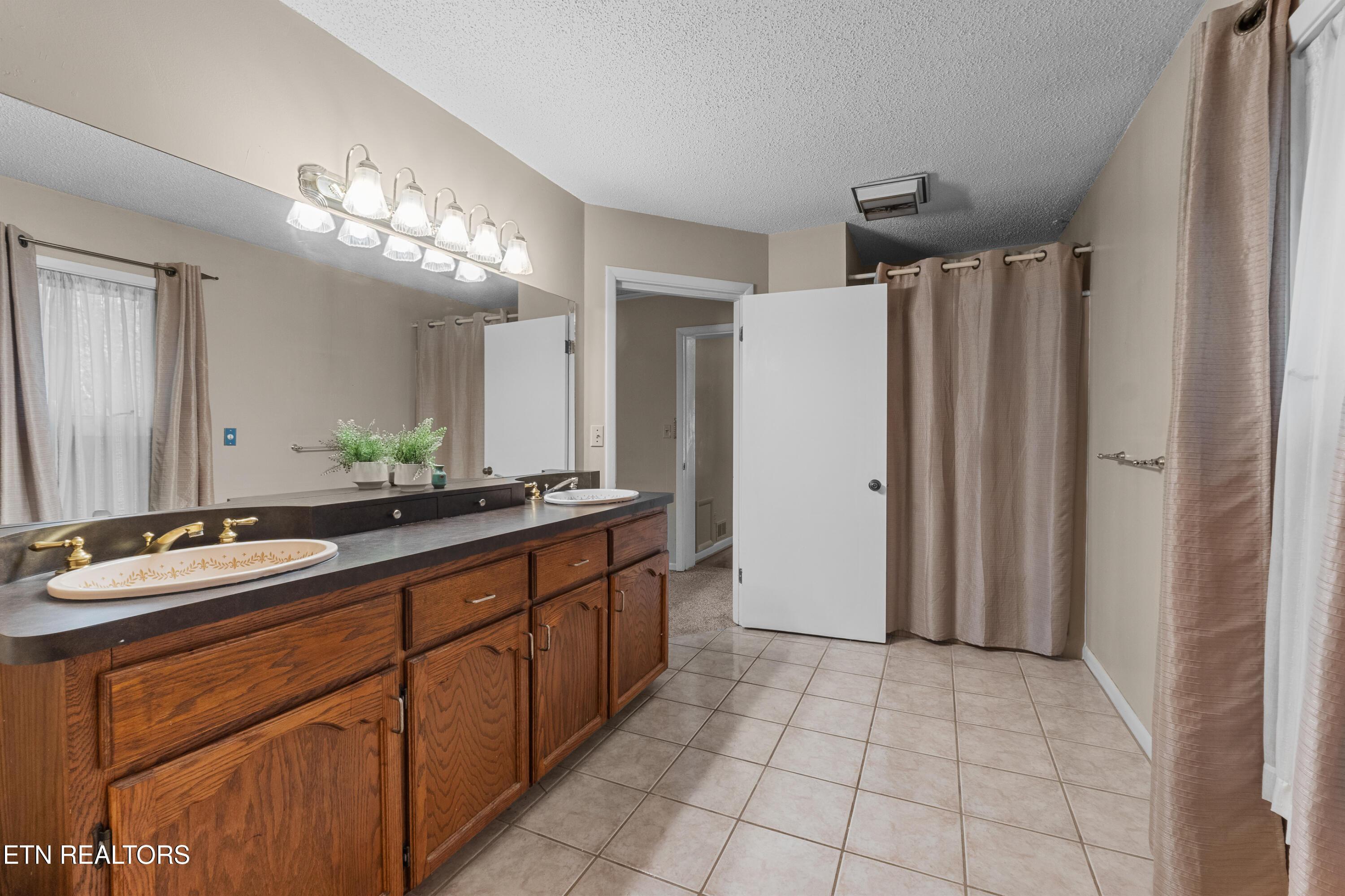 859 Collie Cove Court, Friendsville, TN - Fort Loudoun and Tellico Lake Real Estate - Image# 28